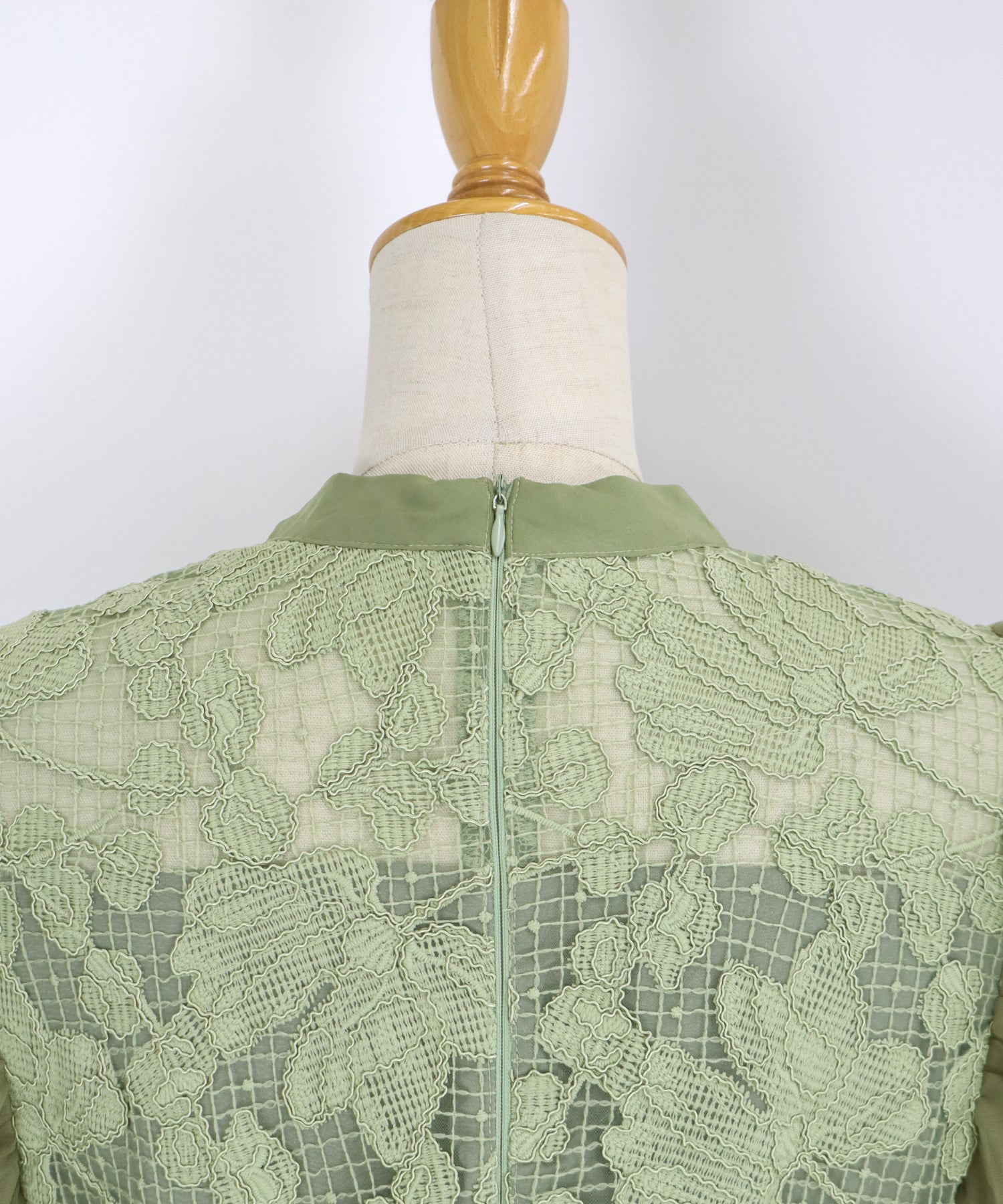 Blue East BLUEEAST Embroidered Lace Party Dress