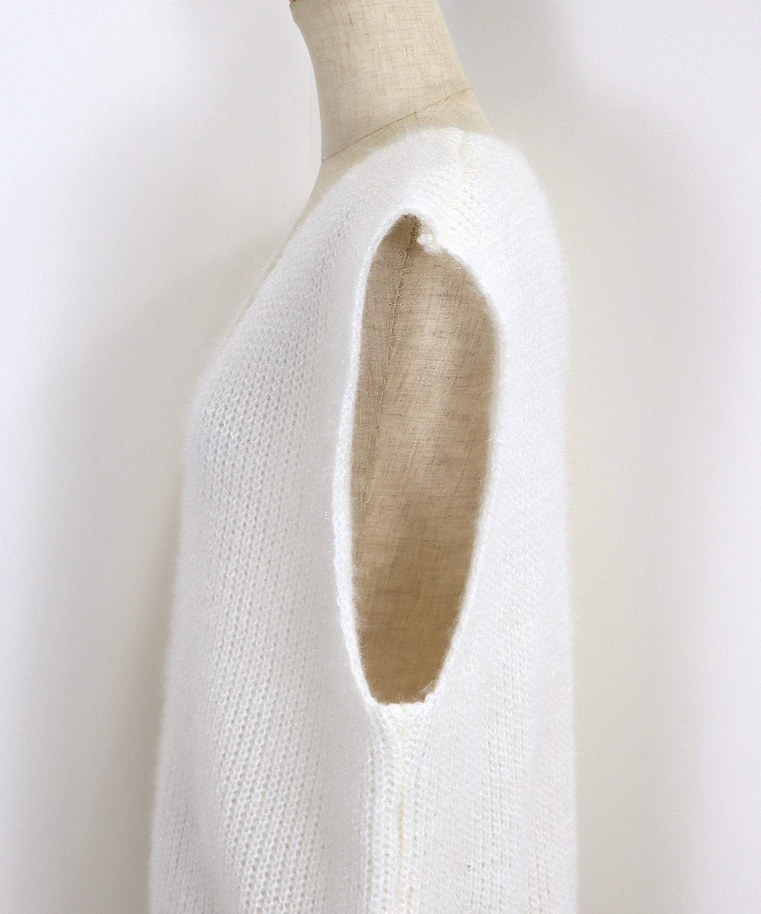 ブルーイースト BLUEEAST Vネックニットベスト