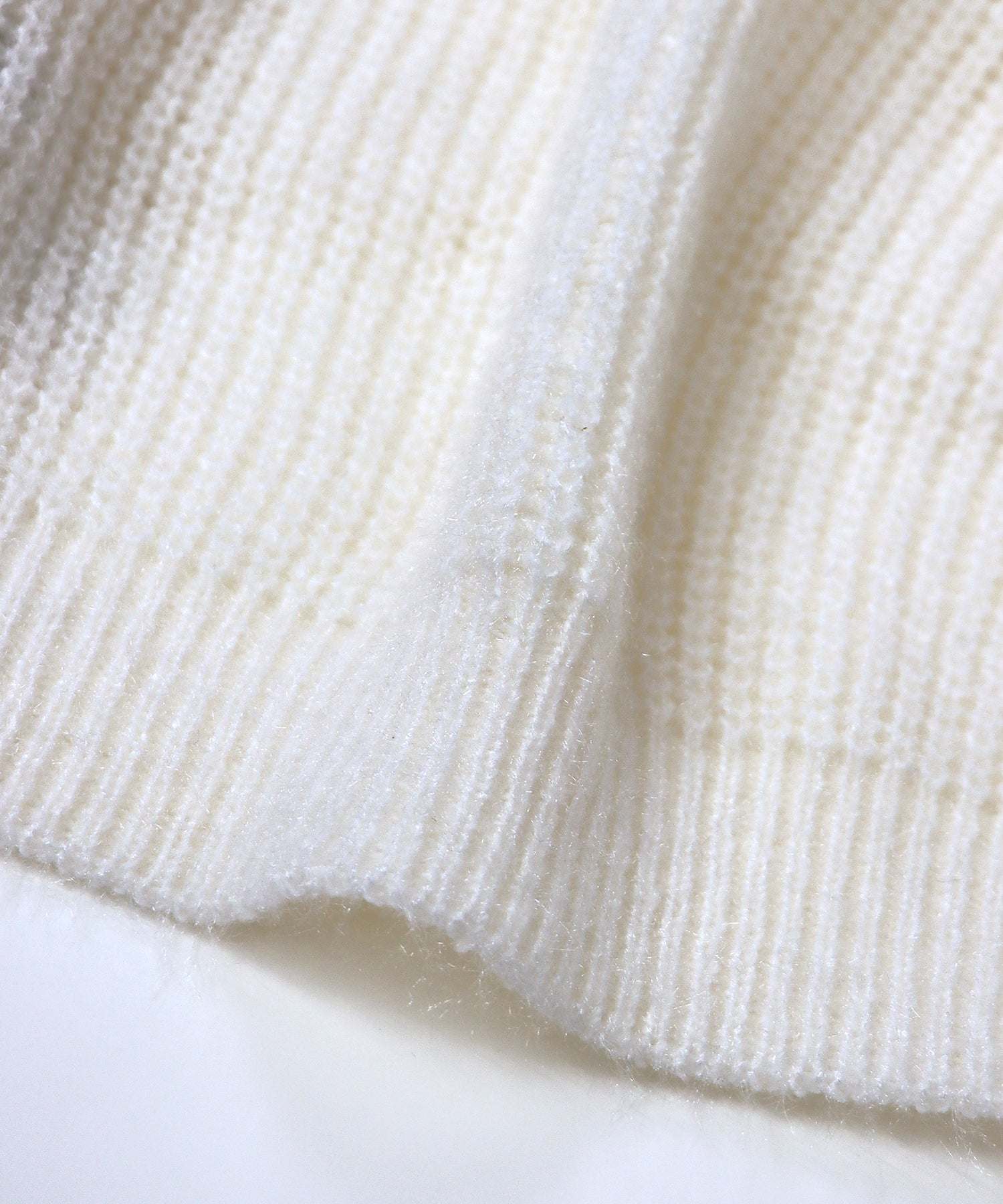 ブルーイースト BLUEEAST Vネックニットベスト