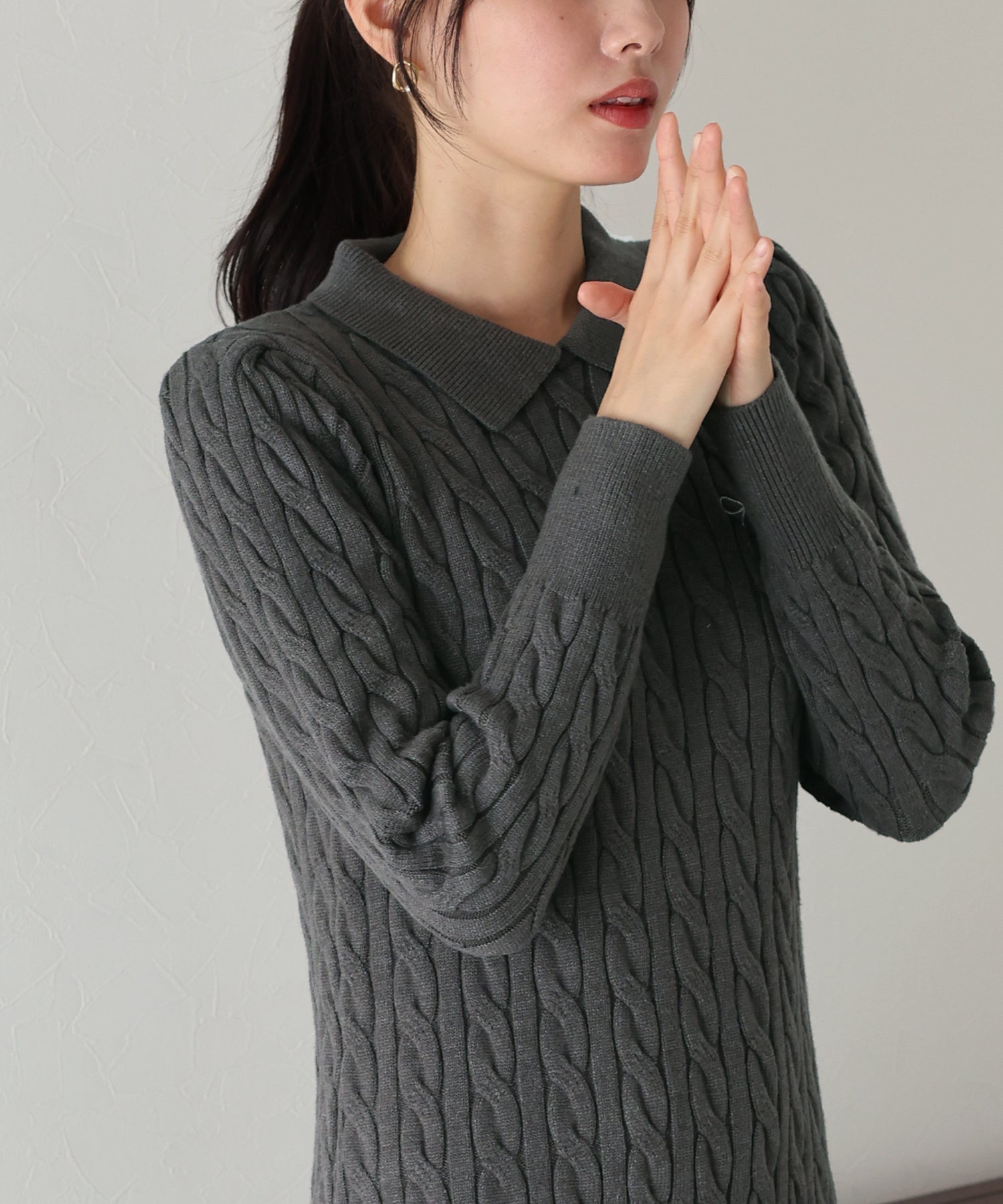 ブルーイースト BLUEEAST リボン刺繍ポロケーブルニットワンピース