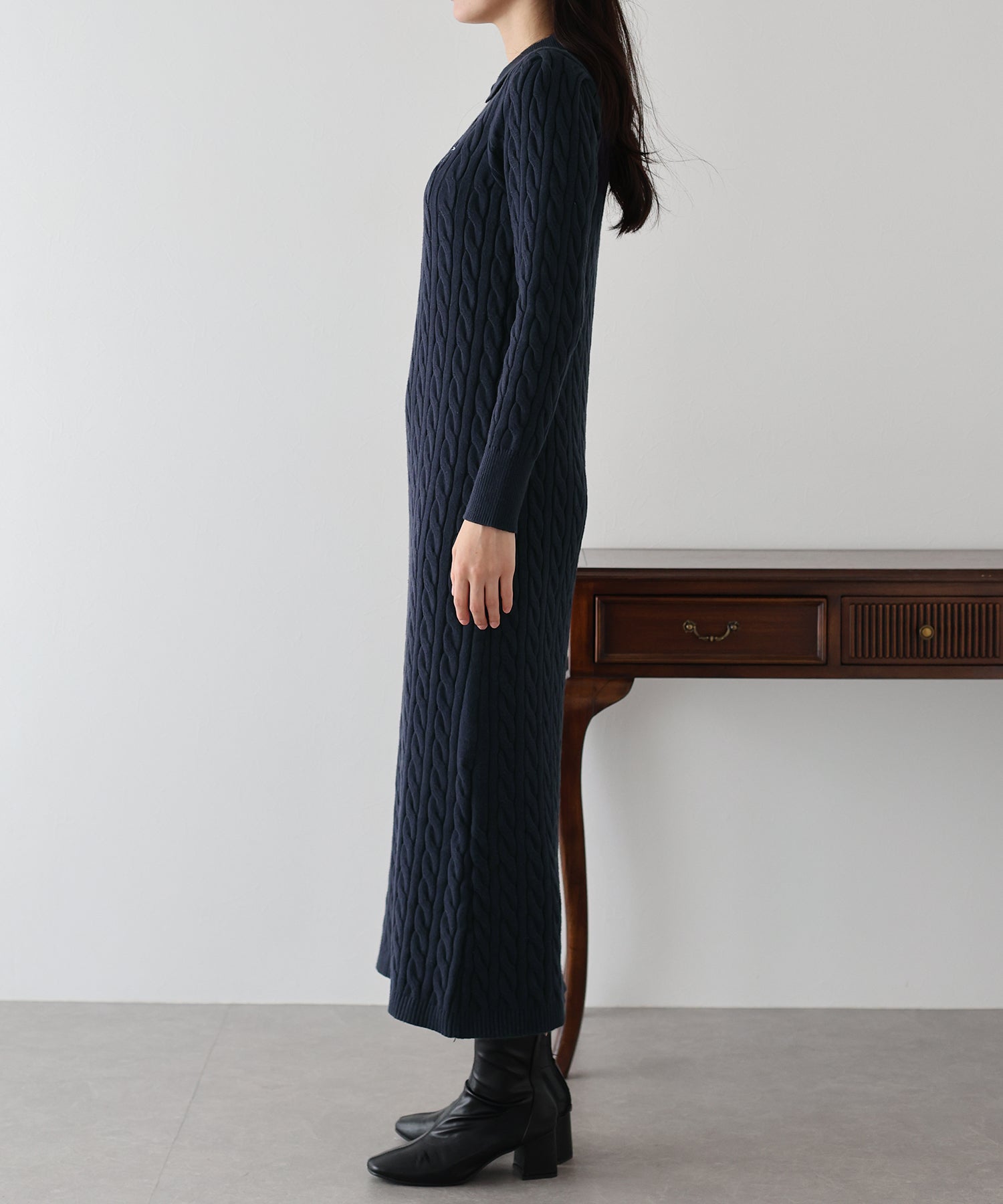 ブルーイースト BLUEEAST リボン刺繍ポロケーブルニットワンピース