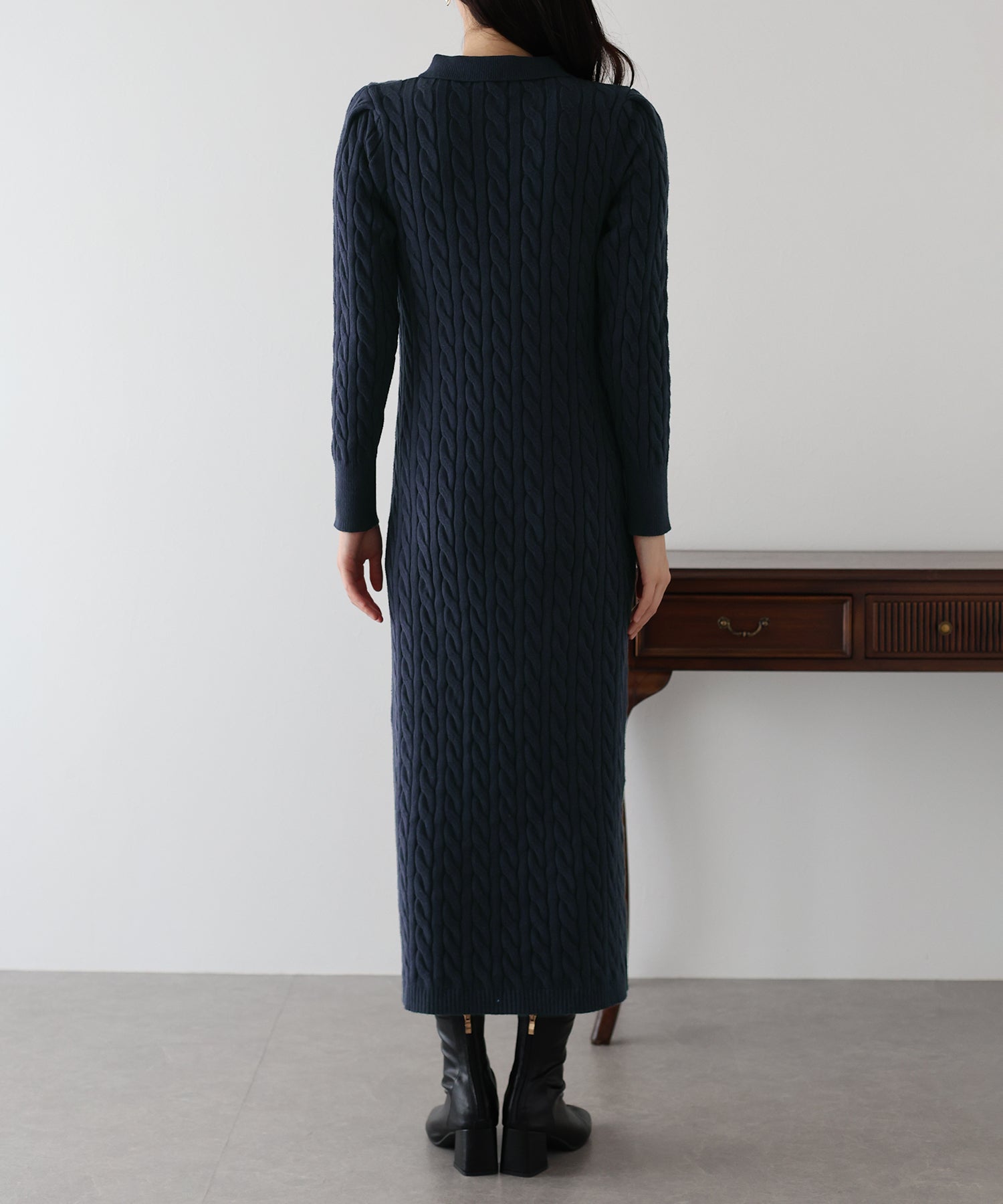 ブルーイースト BLUEEAST リボン刺繍ポロケーブルニットワンピース