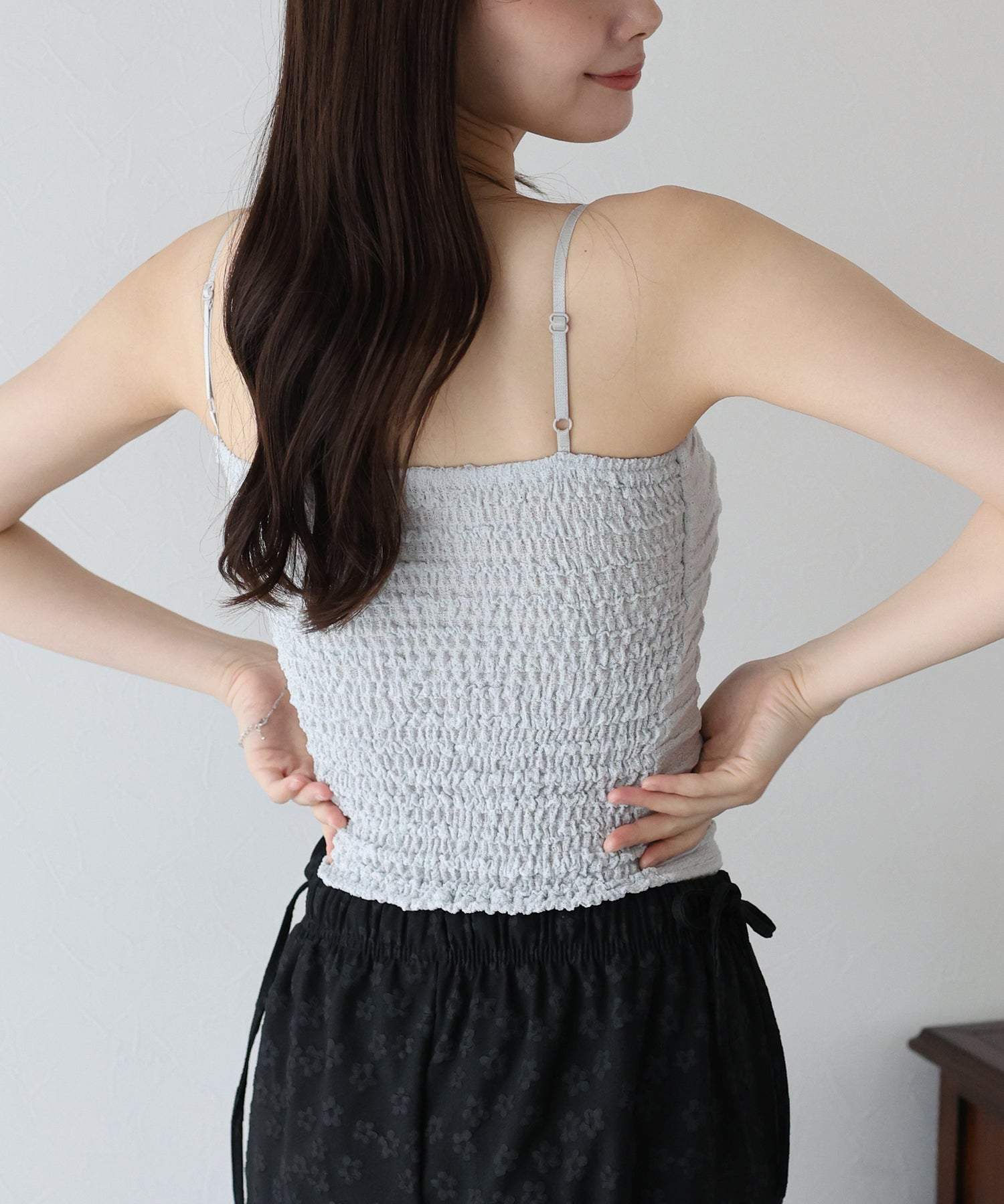 ブルーイースト BLUEEAST カップ付きシャーリングキャミソール （ブルー） ブルー