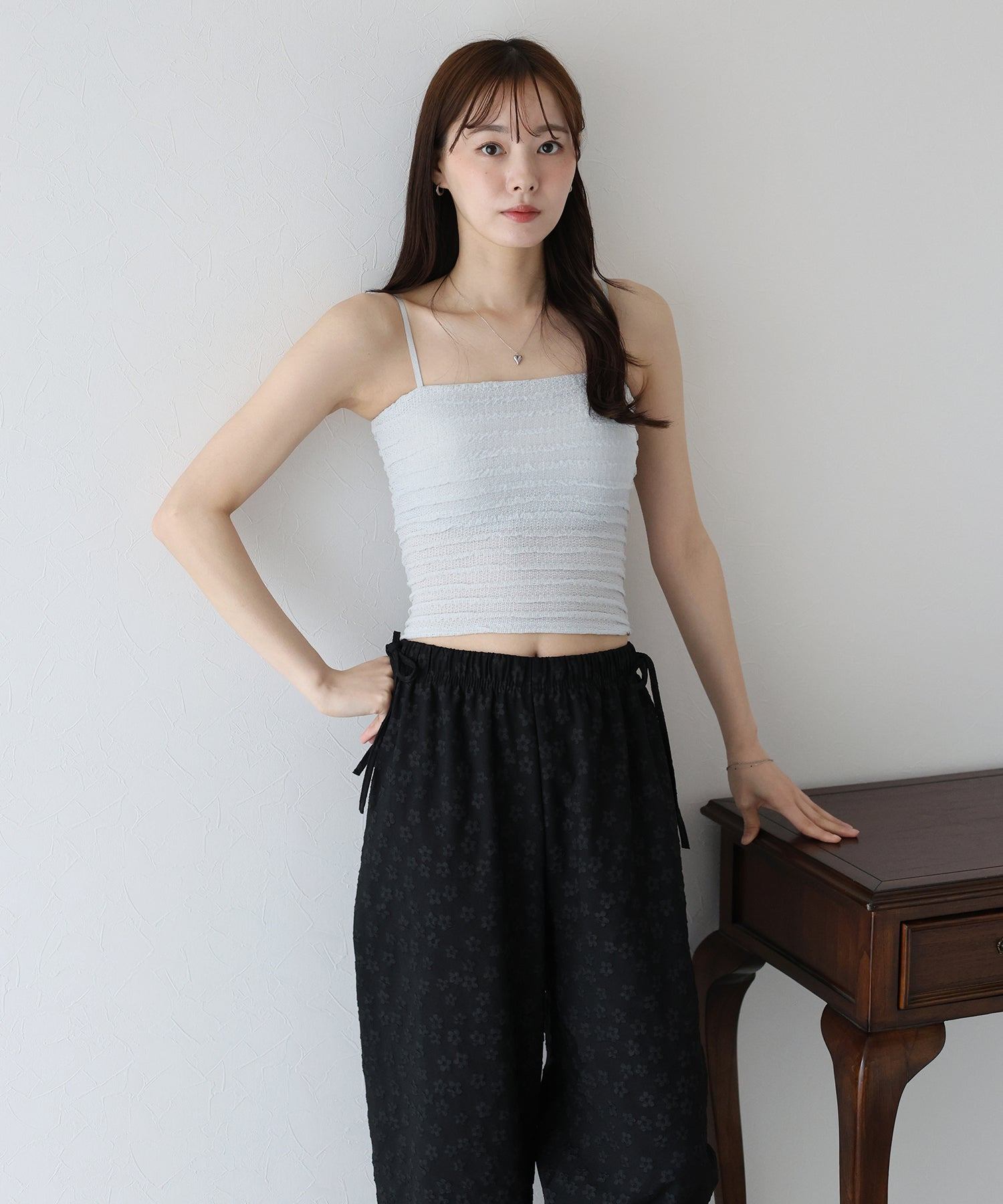 ブルーイースト BLUEEAST カップ付きシャーリングキャミソール （ブルー） ブルー