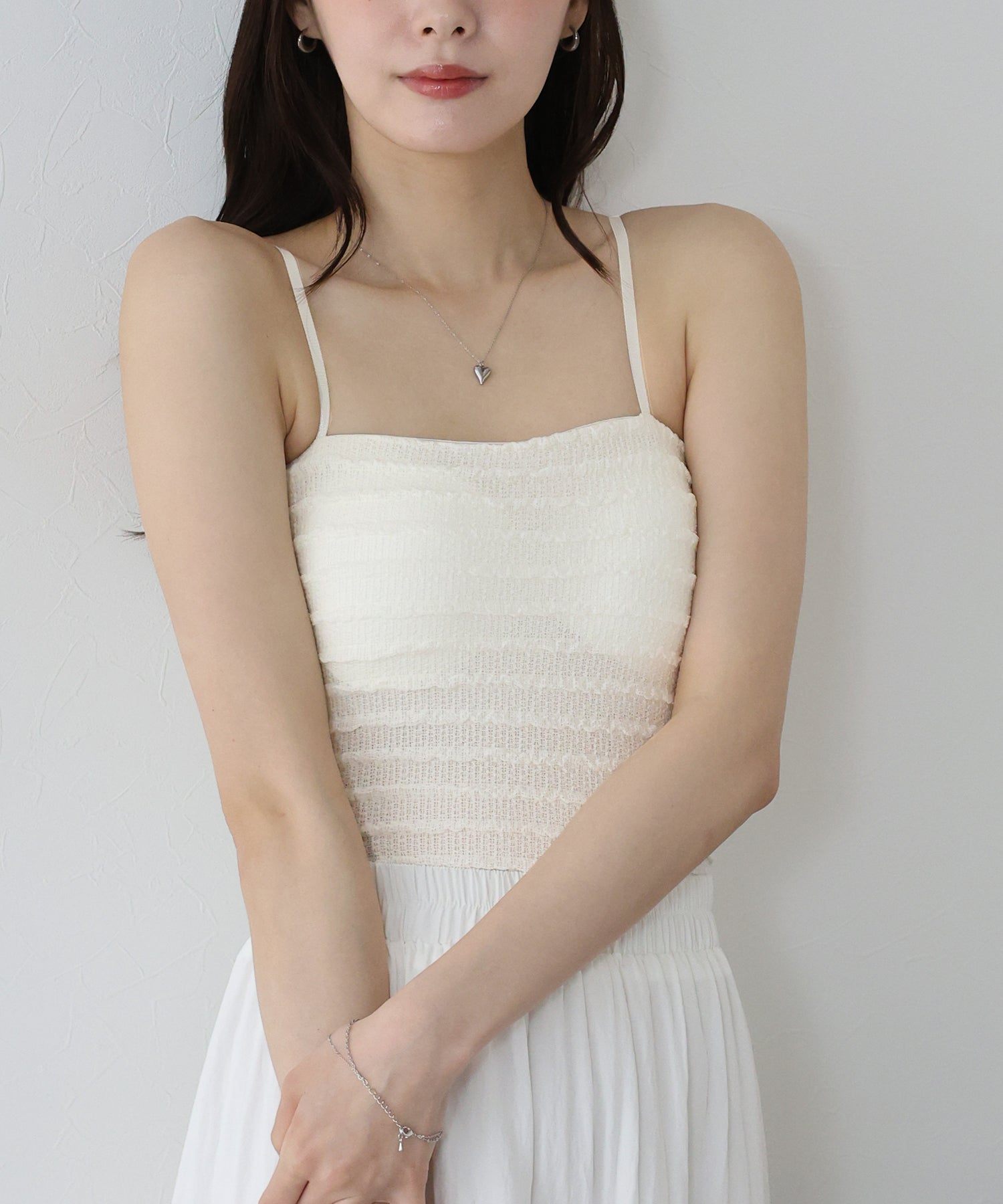 ブルーイースト BLUEEAST カップ付きシャーリングキャミソール （ブルー） ブルー