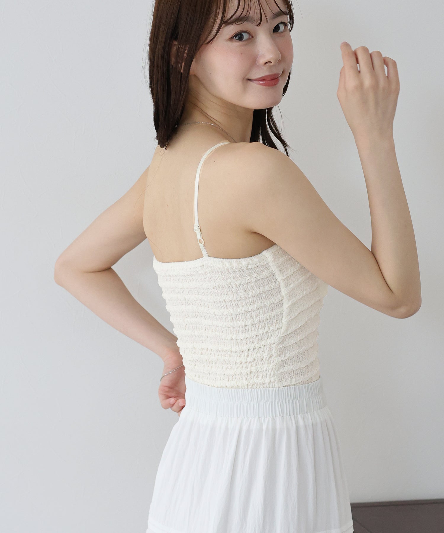 ブルーイースト BLUEEAST カップ付きシャーリングキャミソール （ブルー） ブルー