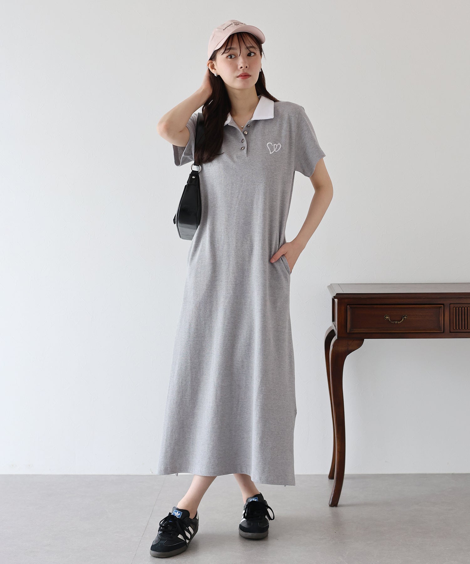 ブルーイースト BLUEEAST ハート刺繍ポロワンピース （グレー） グレー