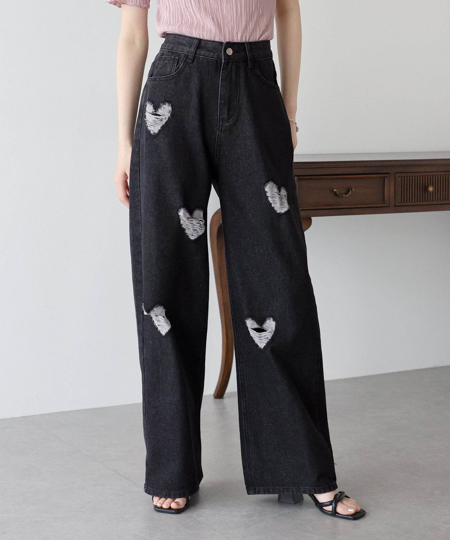 ブルーイースト BLUEEAST ハートダメージデニムパンツ （ブルー） ブルー