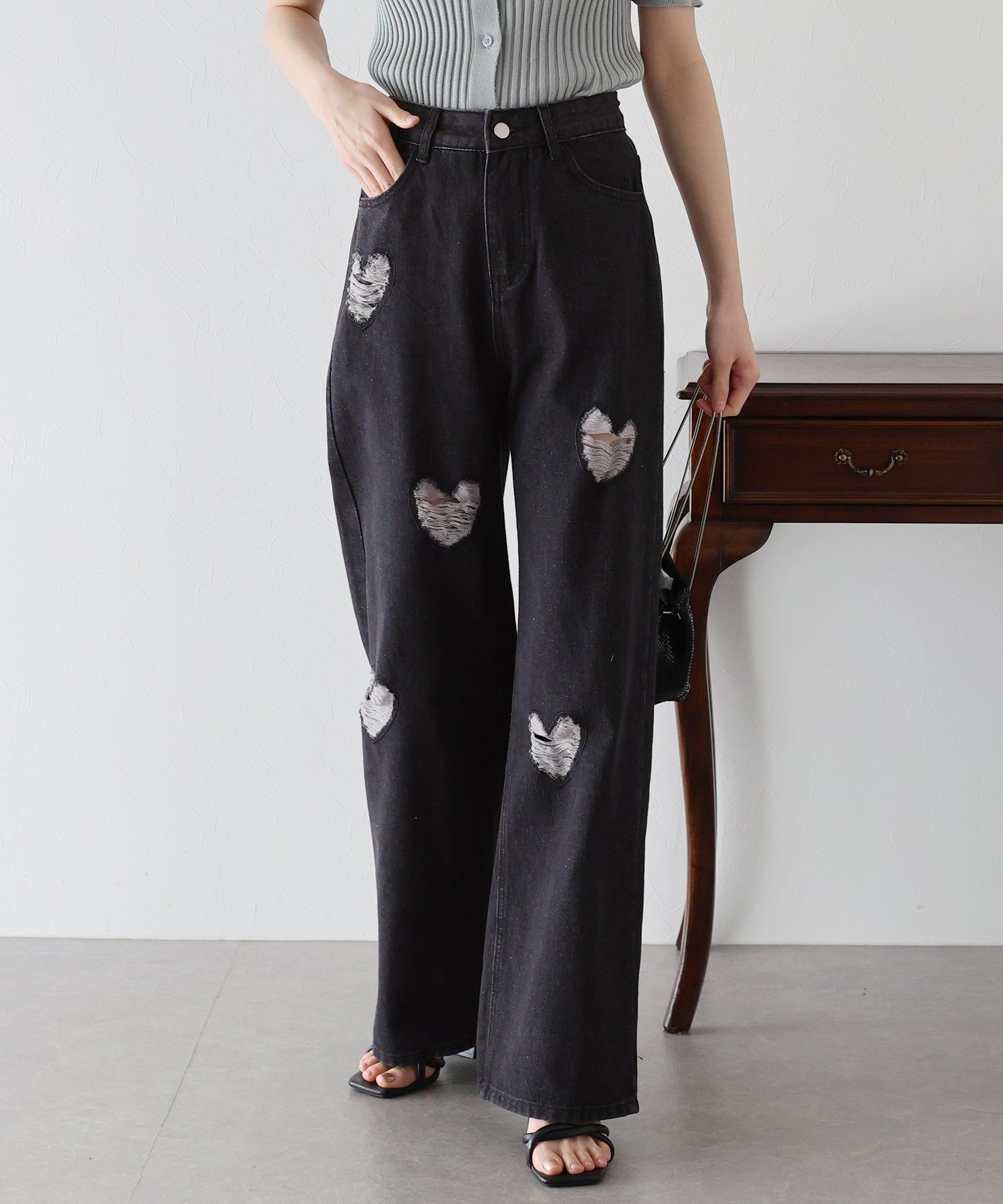 ブルーイースト BLUEEAST ハートダメージデニムパンツ （ブルー） ブルー