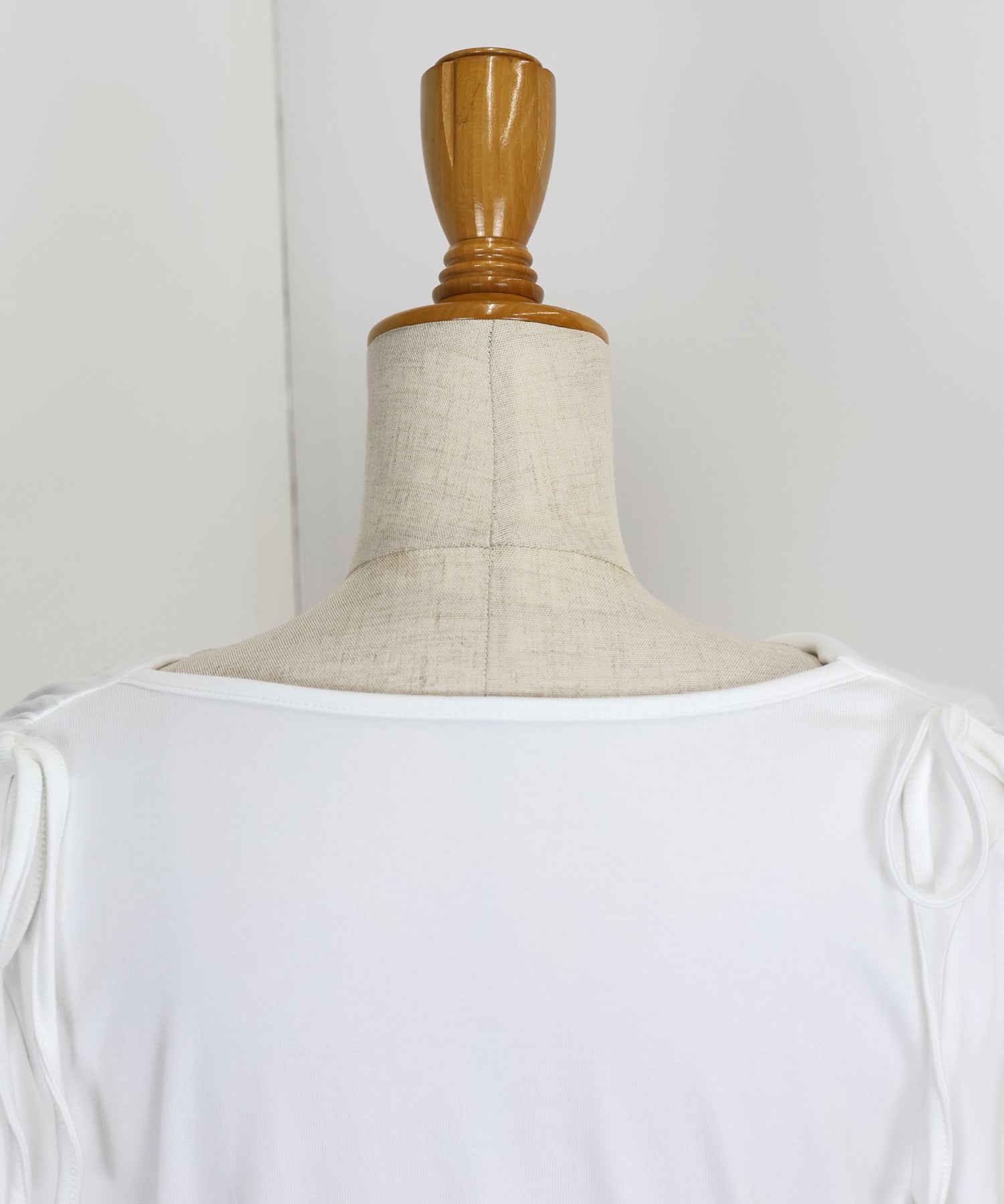 ブルーイースト BLUEEAST 肩リボンドレープカットソー （ホワイト） ホワイト