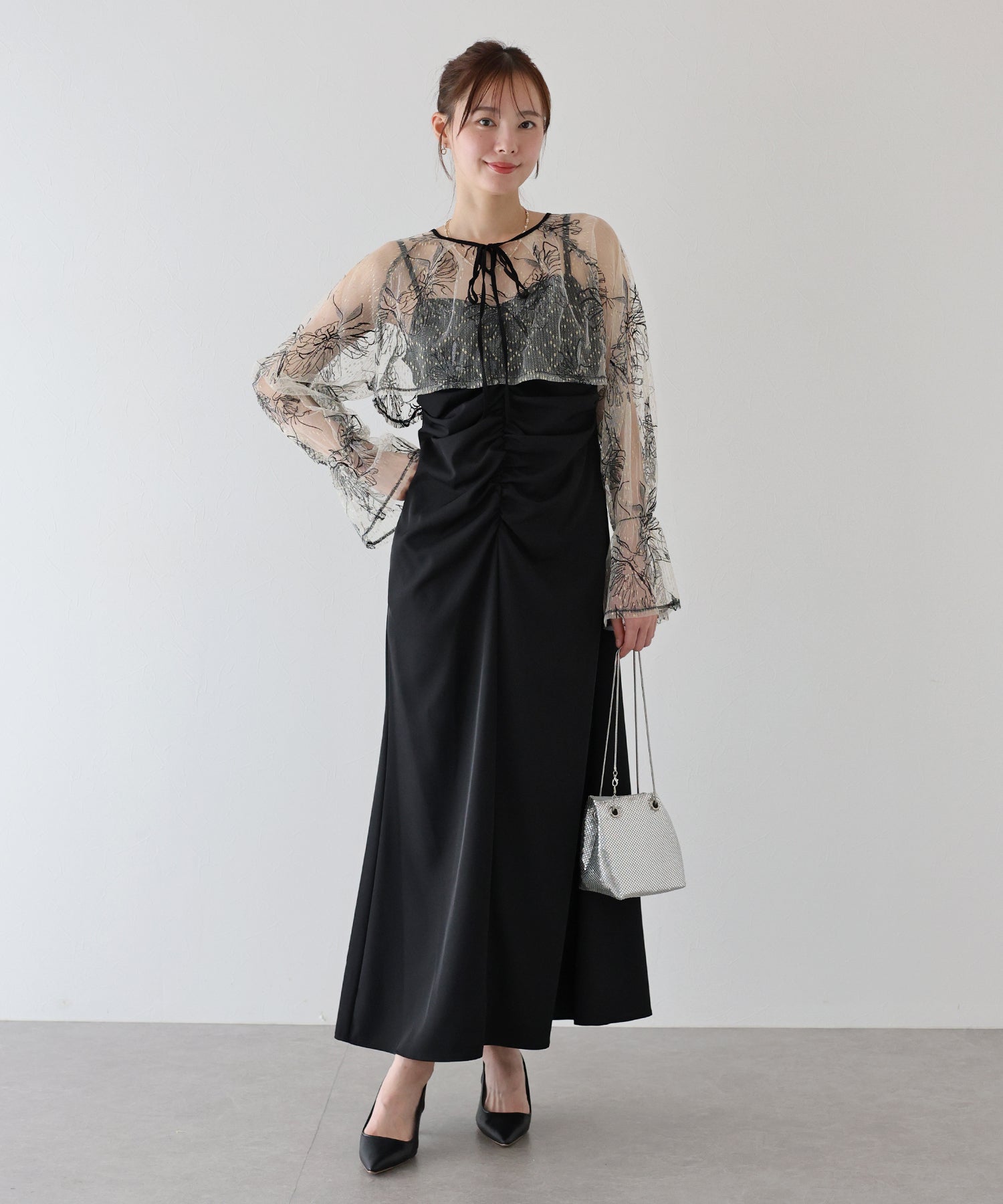 ブルーイースト（BLUEEAST）/ラメフラワーボレロ＆キャミソールワンピースドレス ブルーイースト BLUEEAST ラメフラワーボレロ＆キャミソールワンピース