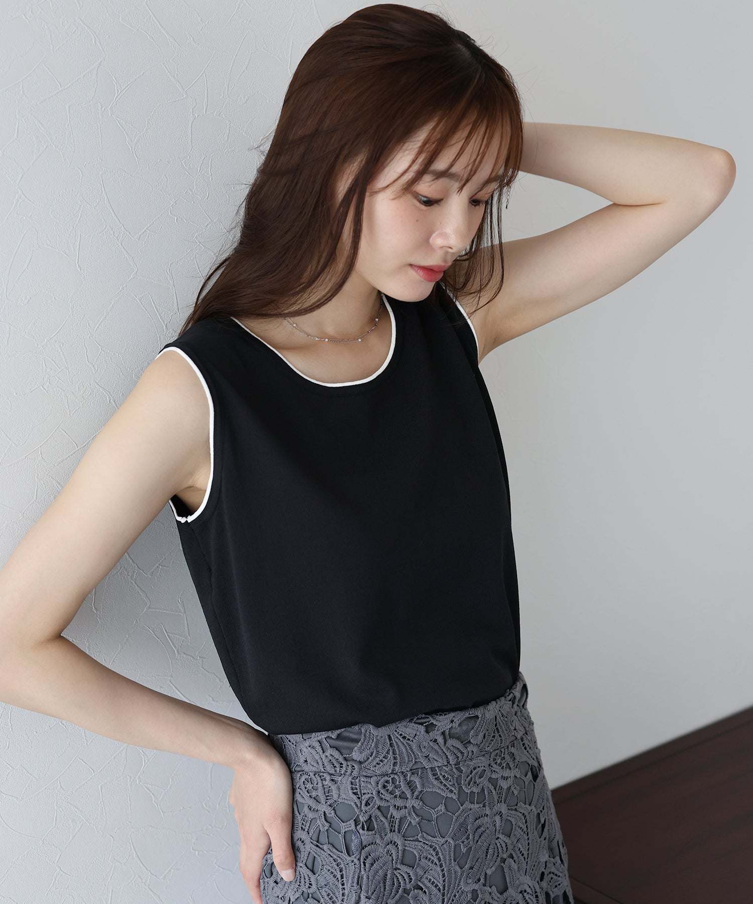 ブルーイースト BLUEEAST 配色ノースリーブニット （アイボリー） アイボリー