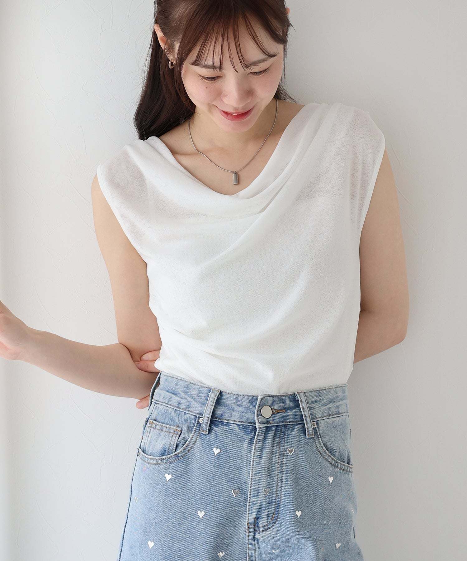 ブルーイースト BLUEEAST ドレープネックフレンチシアーTシャツ （ブラック） ブラック