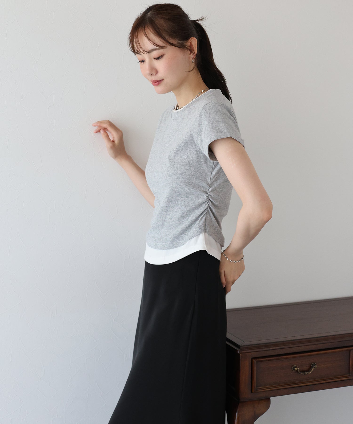 ブルーイースト BLUEEAST サイドシャーリングレイヤードTシャツ （グレー） グレー