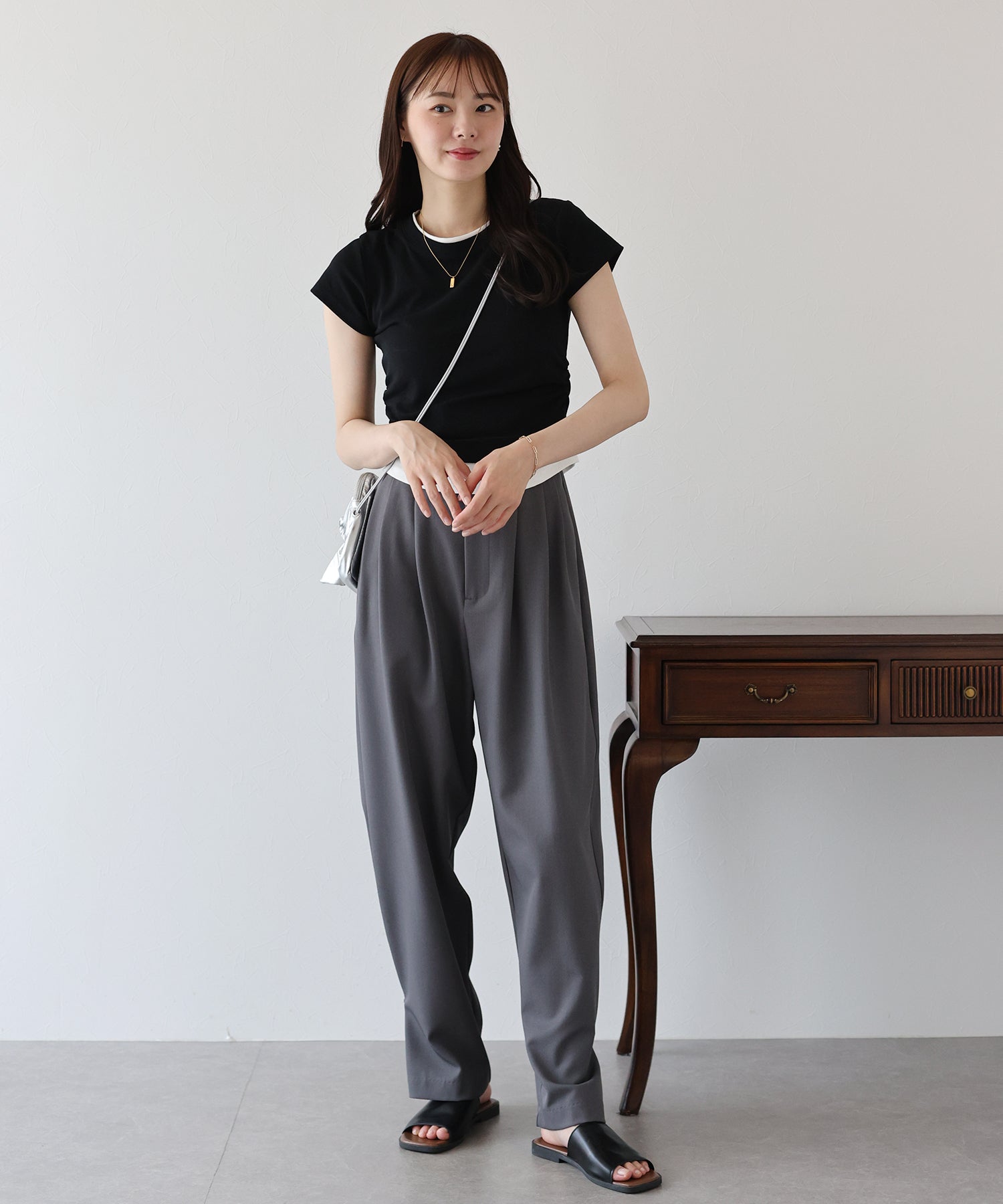 ブルーイースト BLUEEAST サイドシャーリングレイヤードTシャツ （グレー） グレー