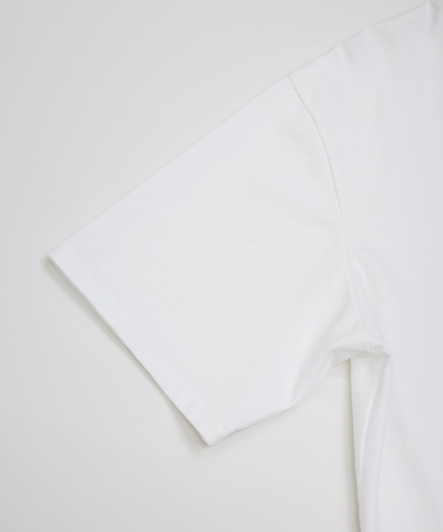 ブルーイースト BLUEEAST フラワーPhotoTシャツ （チャコールグレー） チャコールグレー