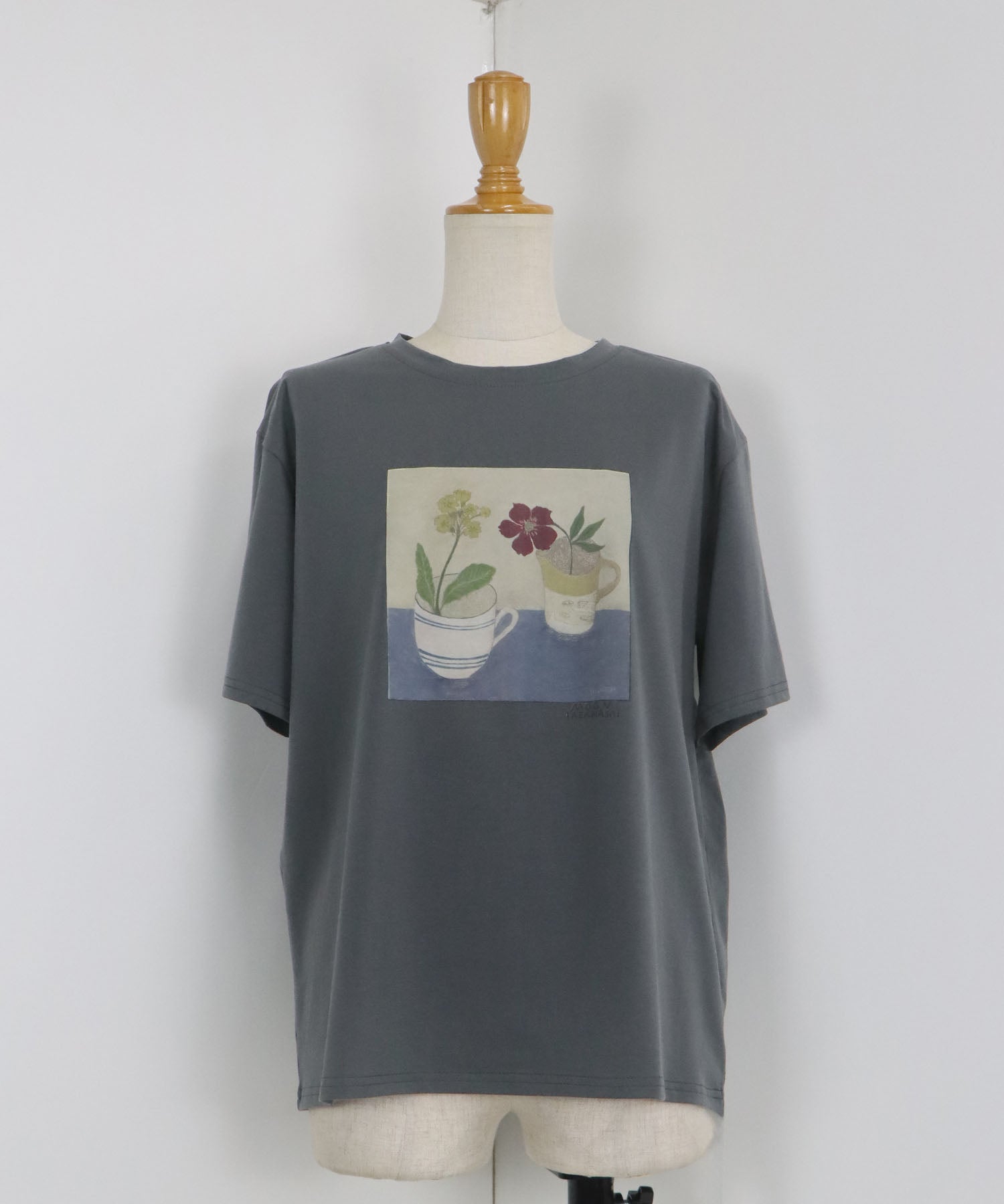 ブルーイースト BLUEEAST フラワーPhotoTシャツ （チャコールグレー） チャコールグレー