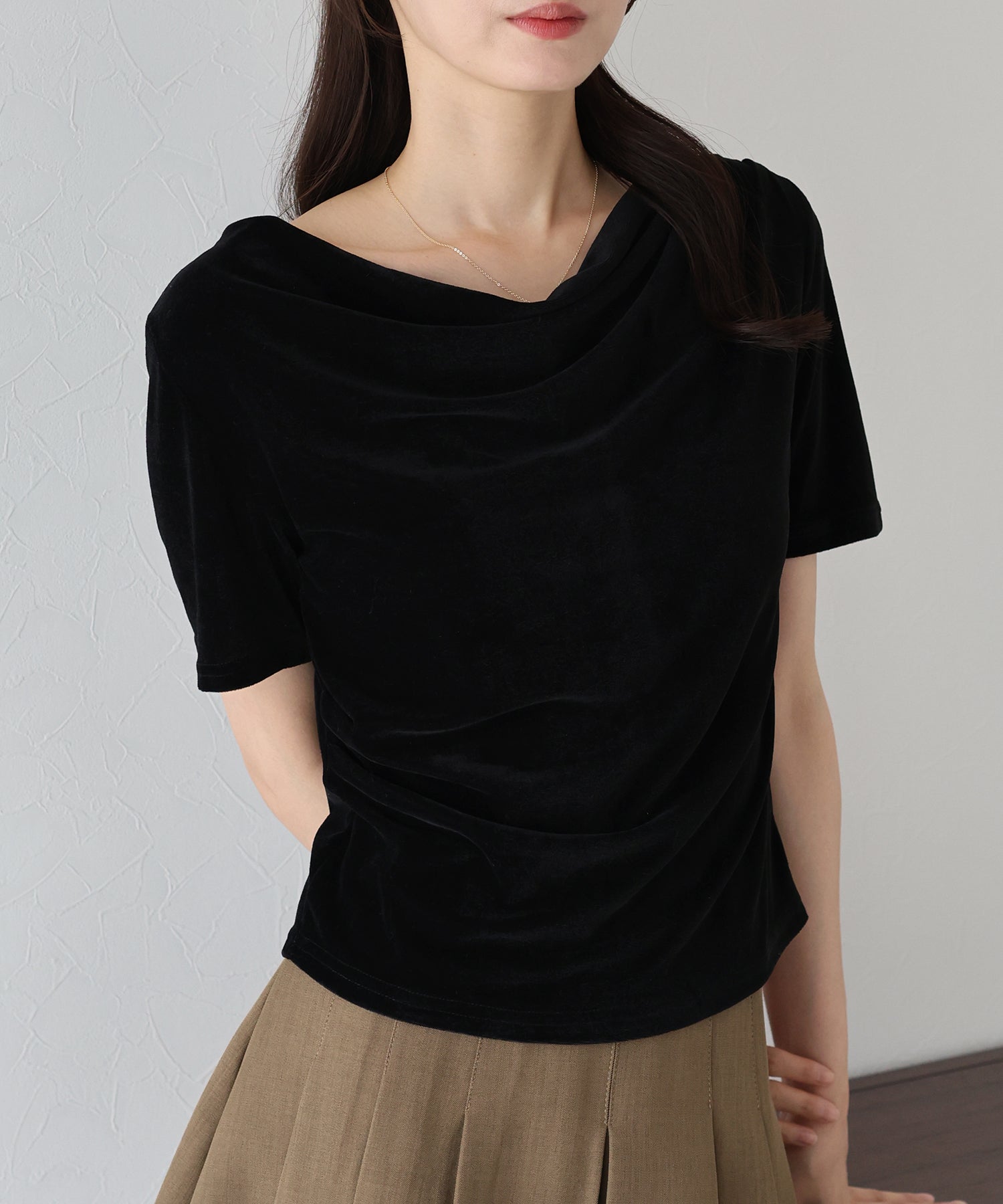 ブルーイースト BLUEEAST シアーベロアドレープTシャツ （ブラック） ブラック