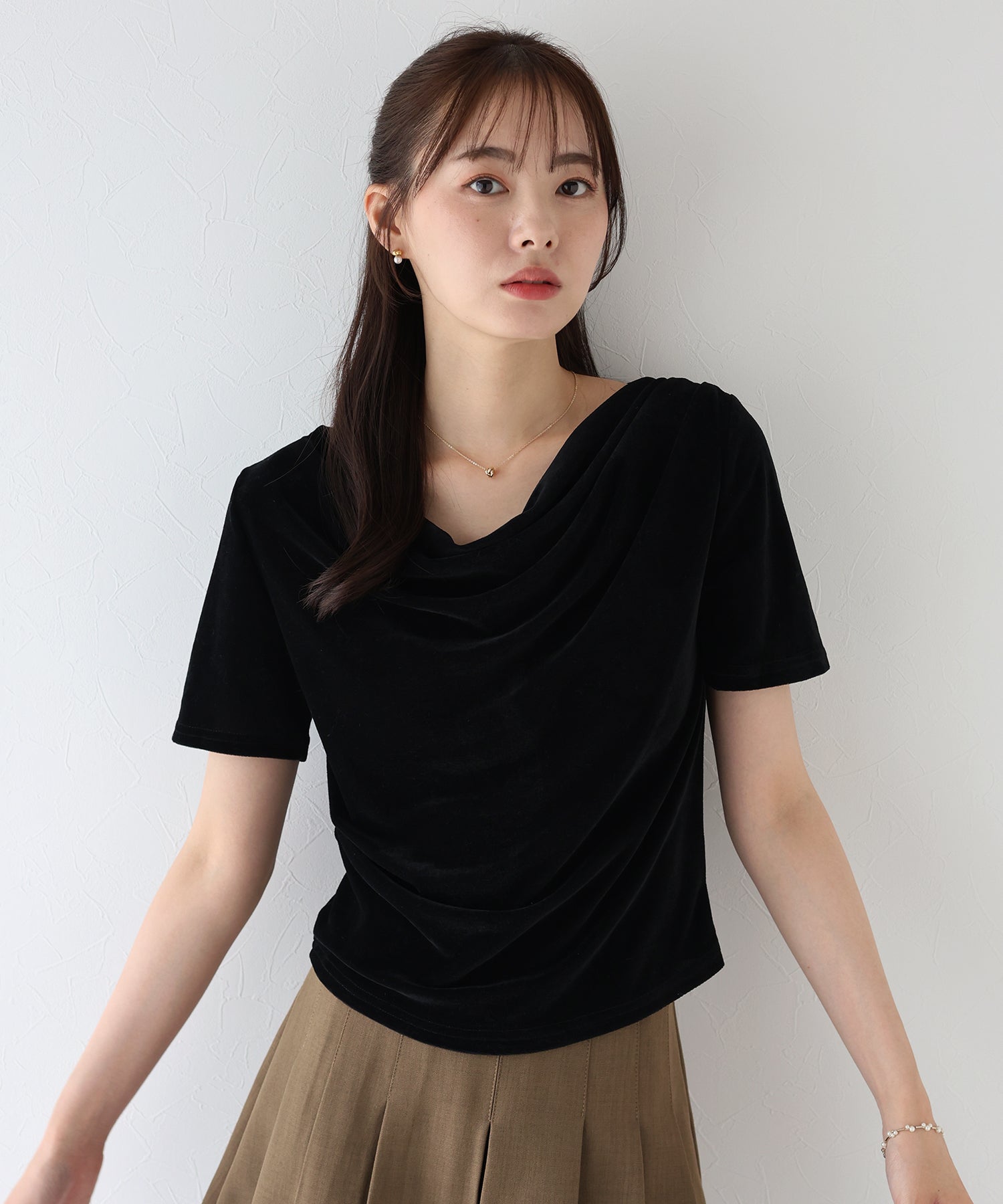 ブルーイースト BLUEEAST シアーベロアドレープTシャツ （ブラック） ブラック