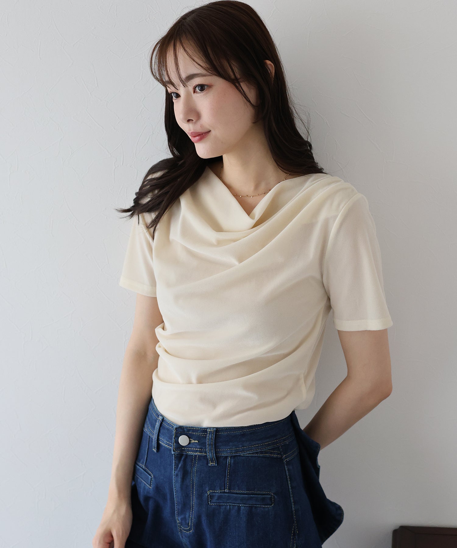 ブルーイースト BLUEEAST シアーベロアドレープTシャツ （ブラック） ブラック