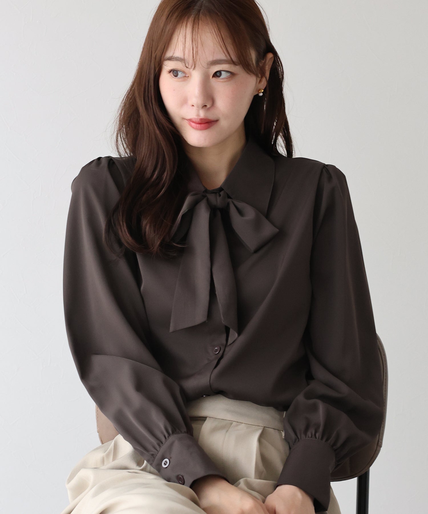 ブルーイースト BLUEEAST ボウタイリボンブラウス （30） ブラウン