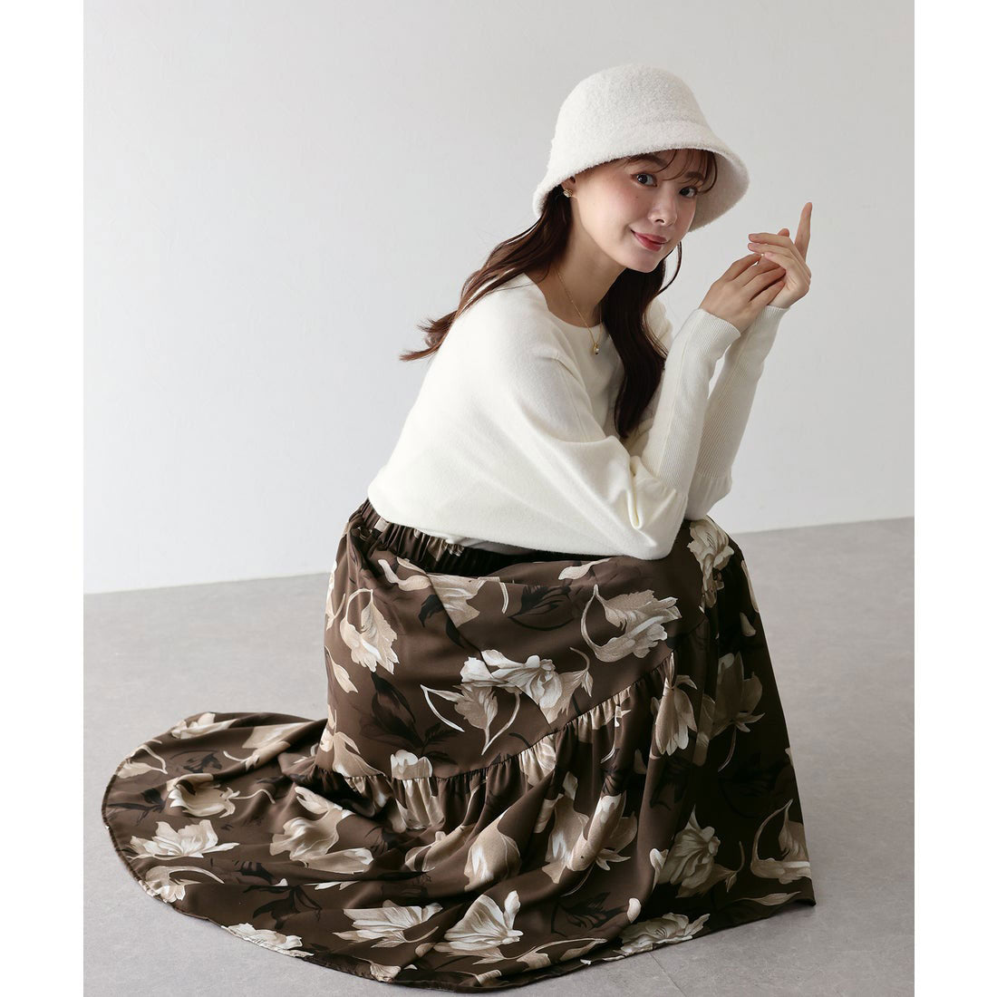 ブルーイースト BLUEEAST フラワーティアードスカート （ブラウン） ブラウン