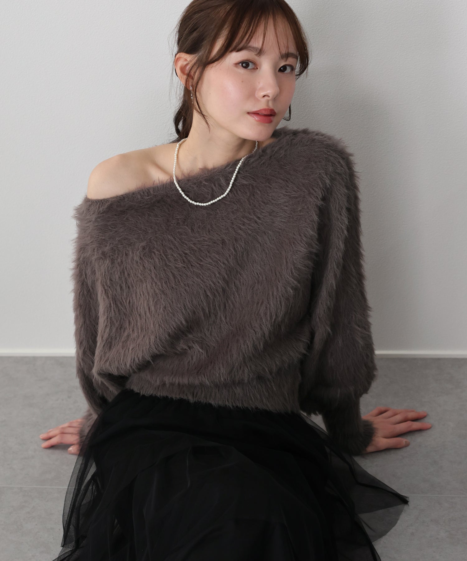 ブルーイースト BLUEEAST オフショルシャギーニット （ブラウン） ブラウン