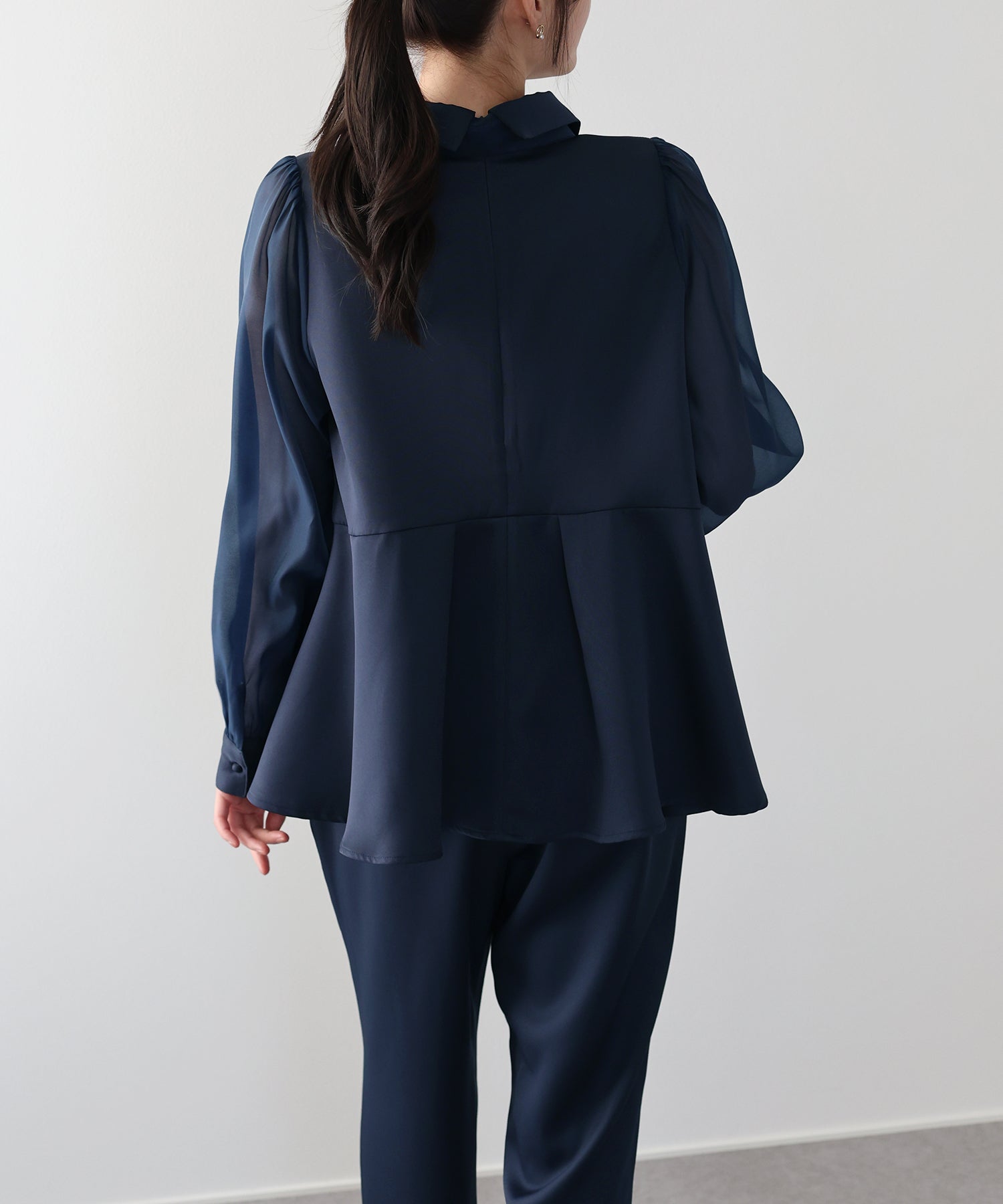 ブルーイースト BLUEEAST パールモチーフペプラムブラウス＆パンツセット 卒業式 入学式 結婚式 成人式 二次会 同窓会 セレモニー （ブラック） ブラック