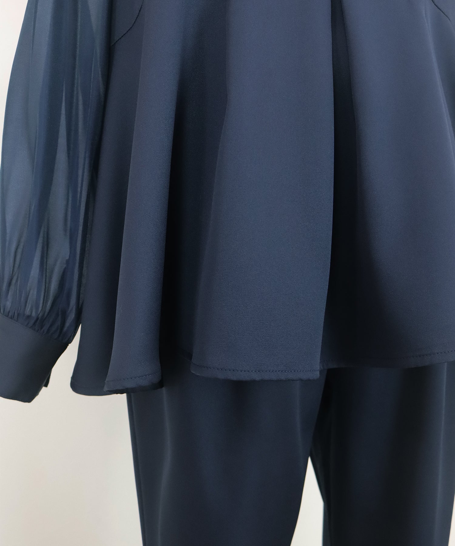 ブルーイースト BLUEEAST パールモチーフペプラムブラウス＆パンツセット 卒業式 入学式 結婚式 成人式 二次会 同窓会 セレモニー （ブラック） ブラック