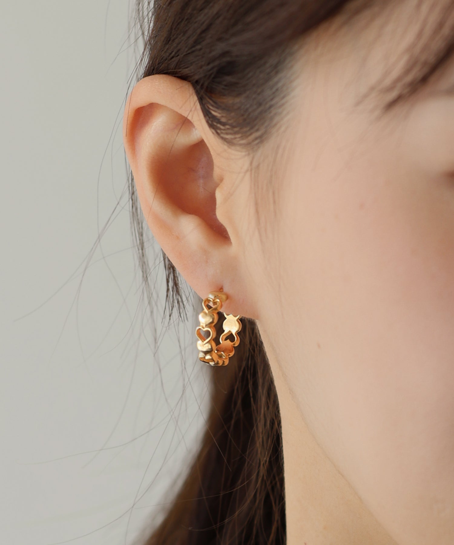 ジェーバイブルー J by blue ハートフープピアス / silver925 （ゴールド） ゴールド