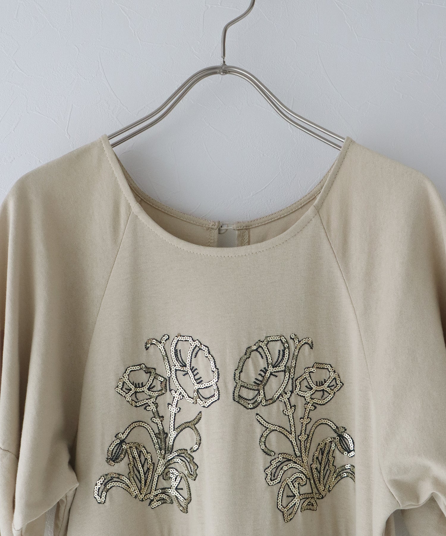 ジェーバイブルー J by blue スパンコール刺繍ワンピース （ベージュ） ベージュ