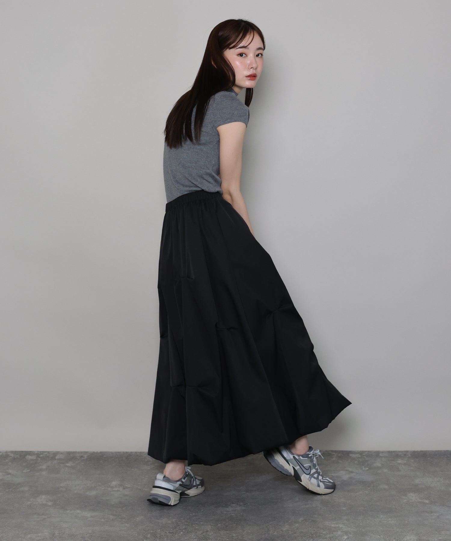 ジェーバイブルー J by blue ランダムタックバルーンスカート （ブラック） ブラック