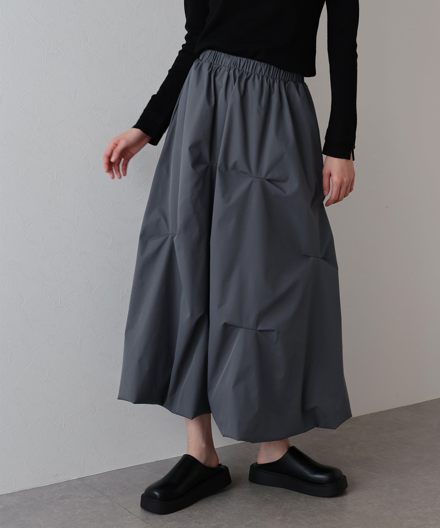 ジェーバイブルー J by blue ランダムタックバルーンスカート （ブラック） ブラック