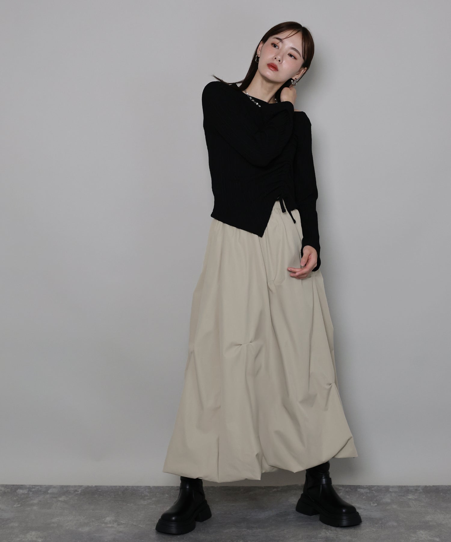 ジェーバイブルー J by blue ランダムタックバルーンスカート （ブラック） ブラック