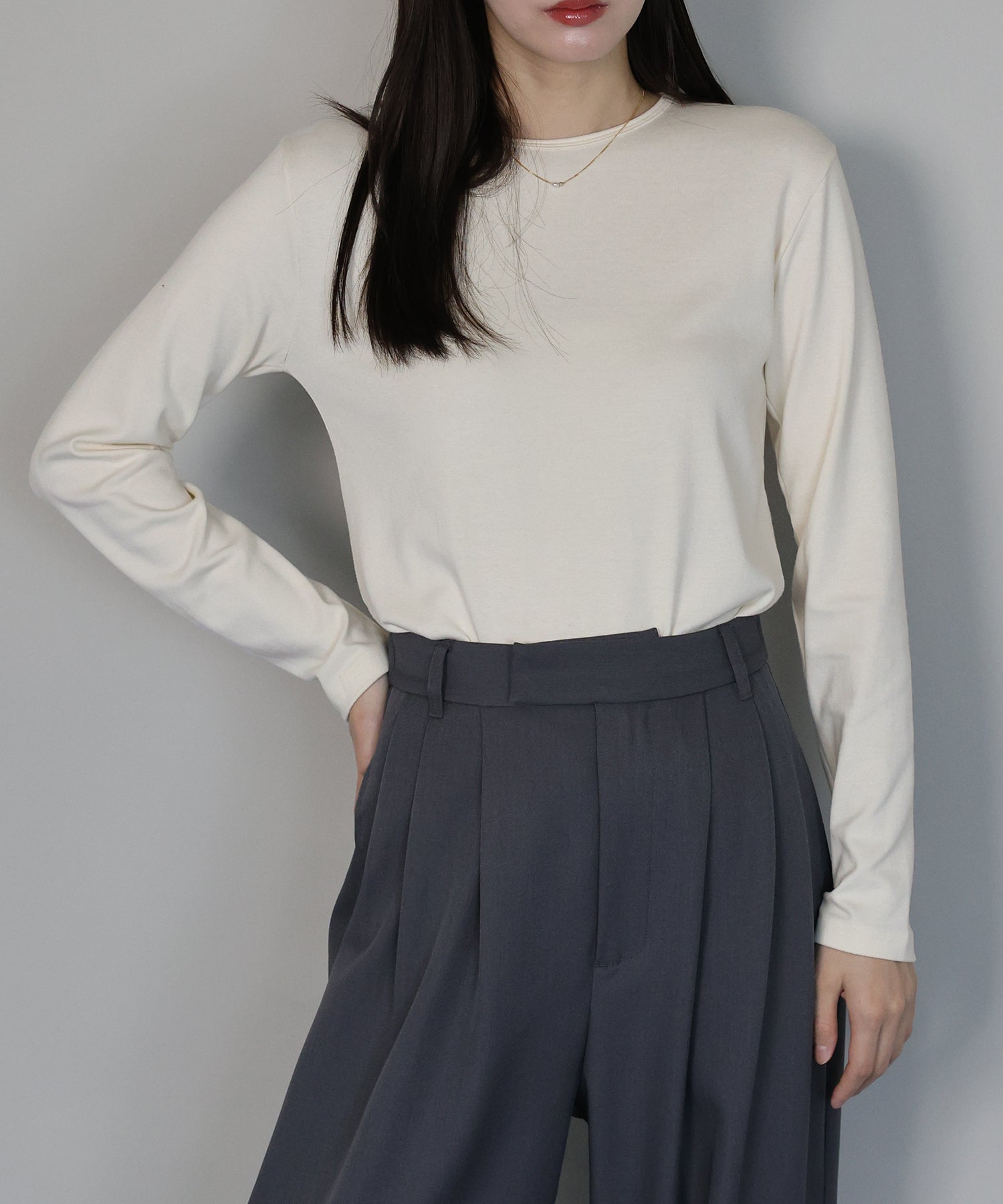 ジェーバイブルー J by blue クルーネックTシャツ （アイボリー） アイボリー