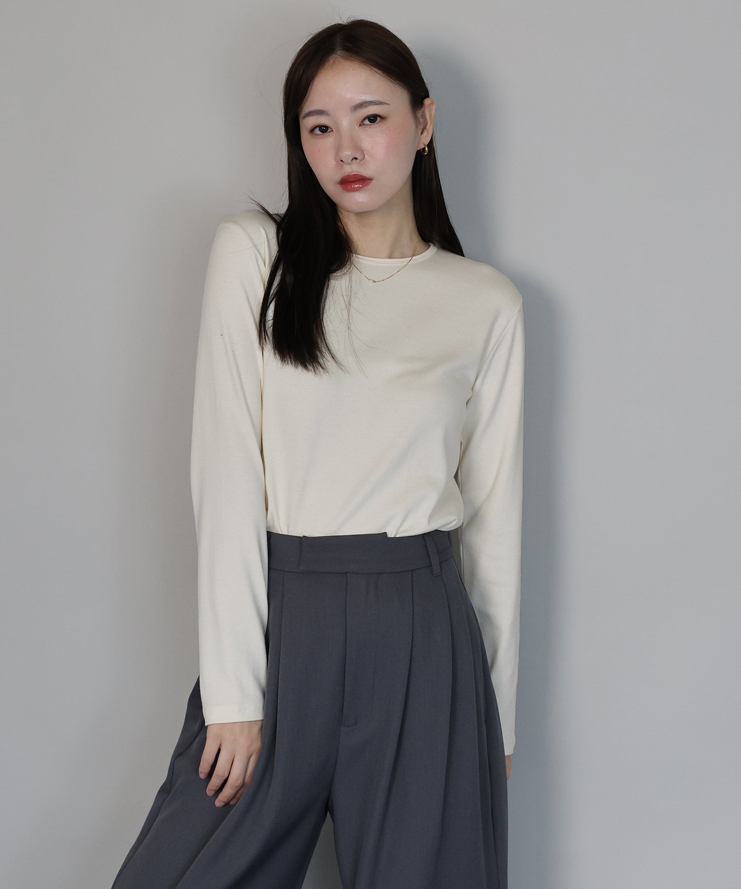 ジェーバイブルー J by blue クルーネックTシャツ （アイボリー） アイボリー