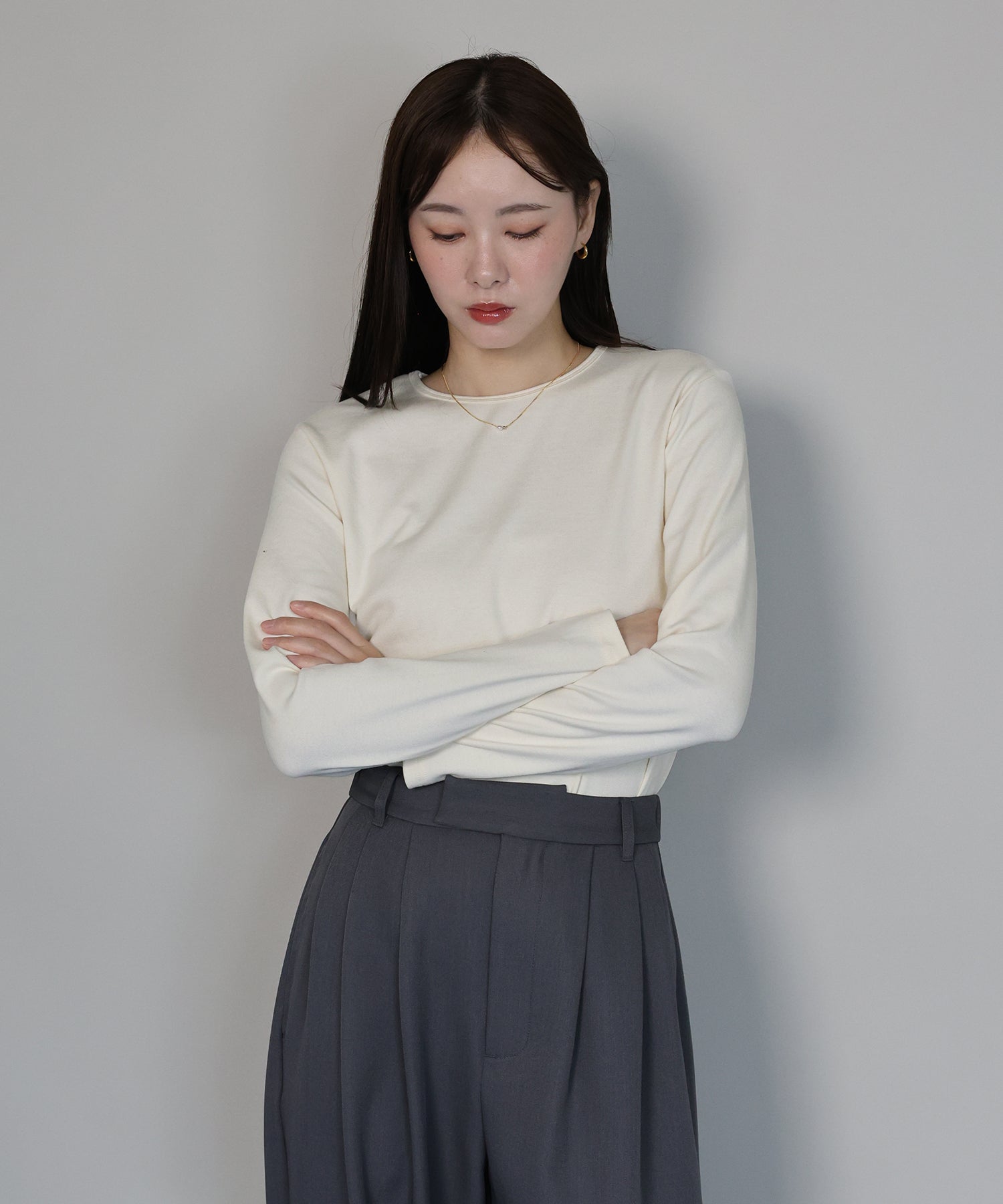 ジェーバイブルー J by blue クルーネックTシャツ （アイボリー） アイボリー