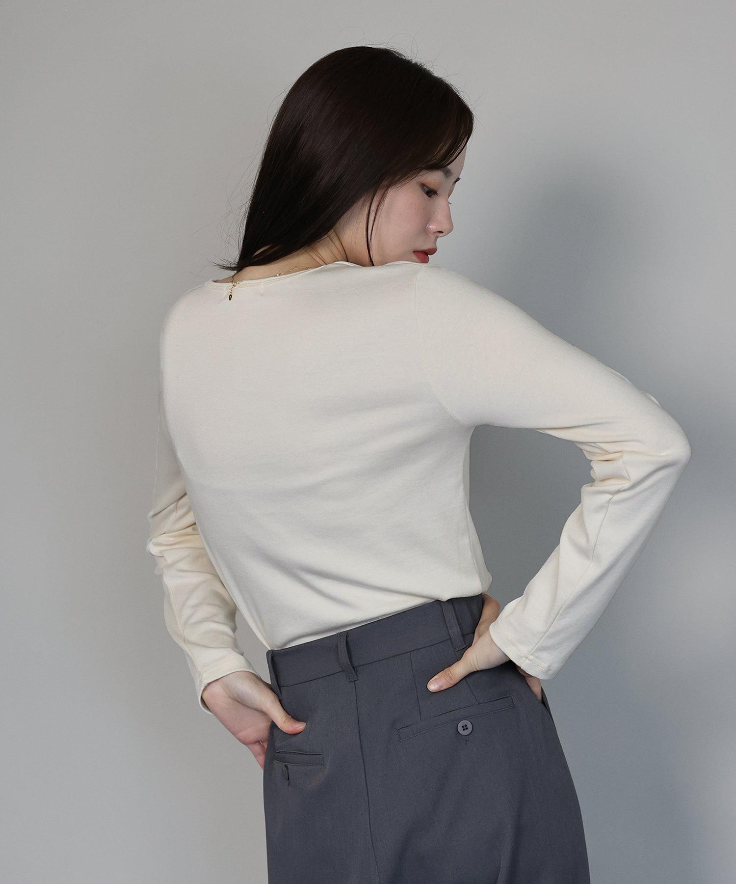 ジェーバイブルー J by blue クルーネックTシャツ （アイボリー） アイボリー