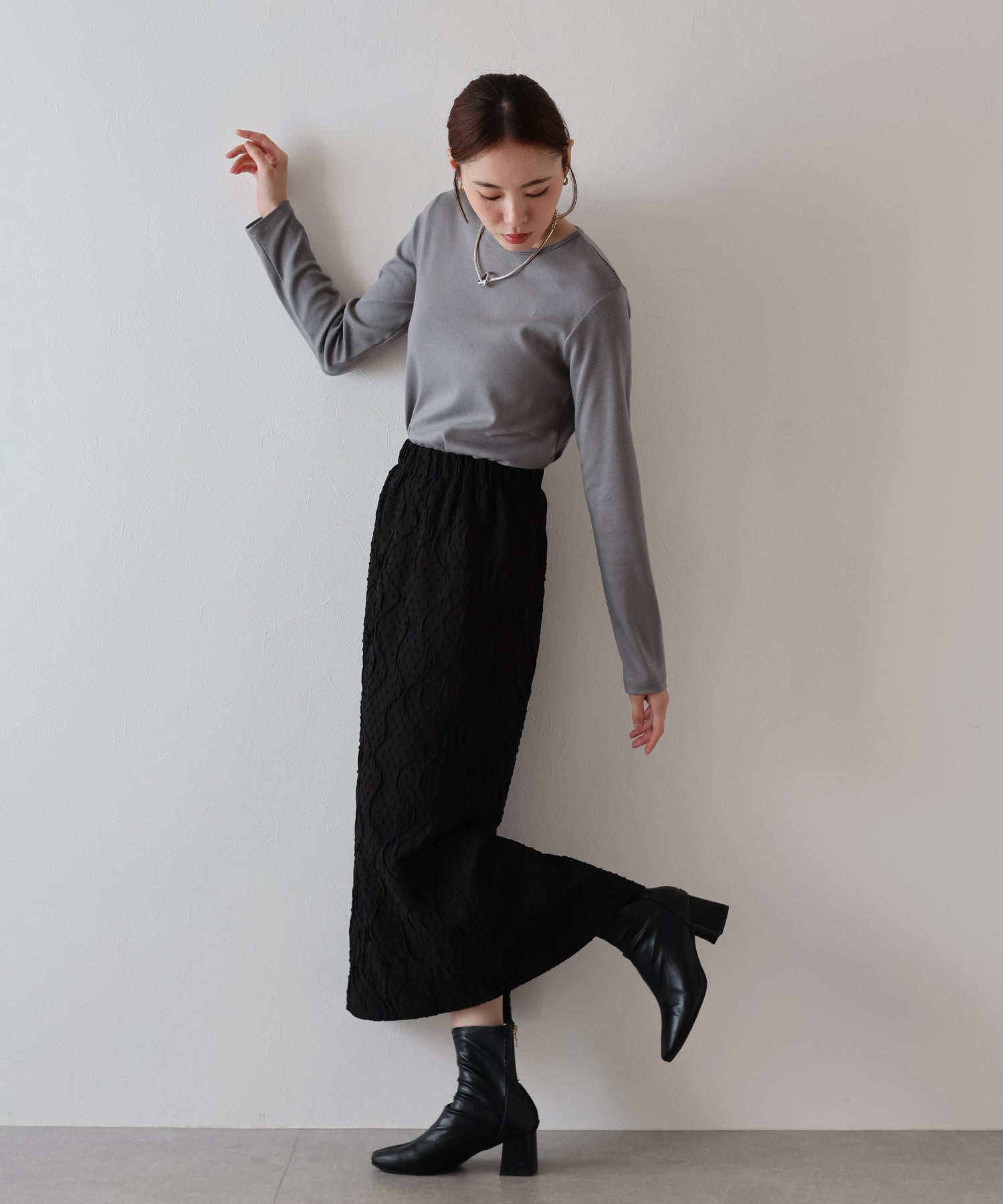 ジェーバイブルー J by blue クルーネックTシャツ （アイボリー） アイボリー