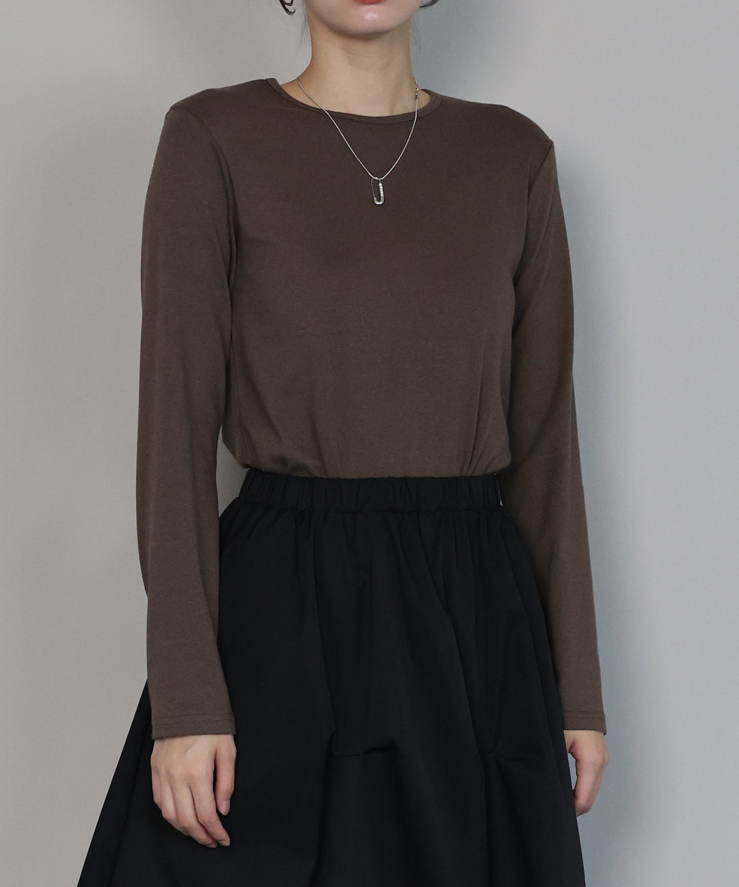 ジェーバイブルー J by blue クルーネックTシャツ （ブラウン） ブラウン