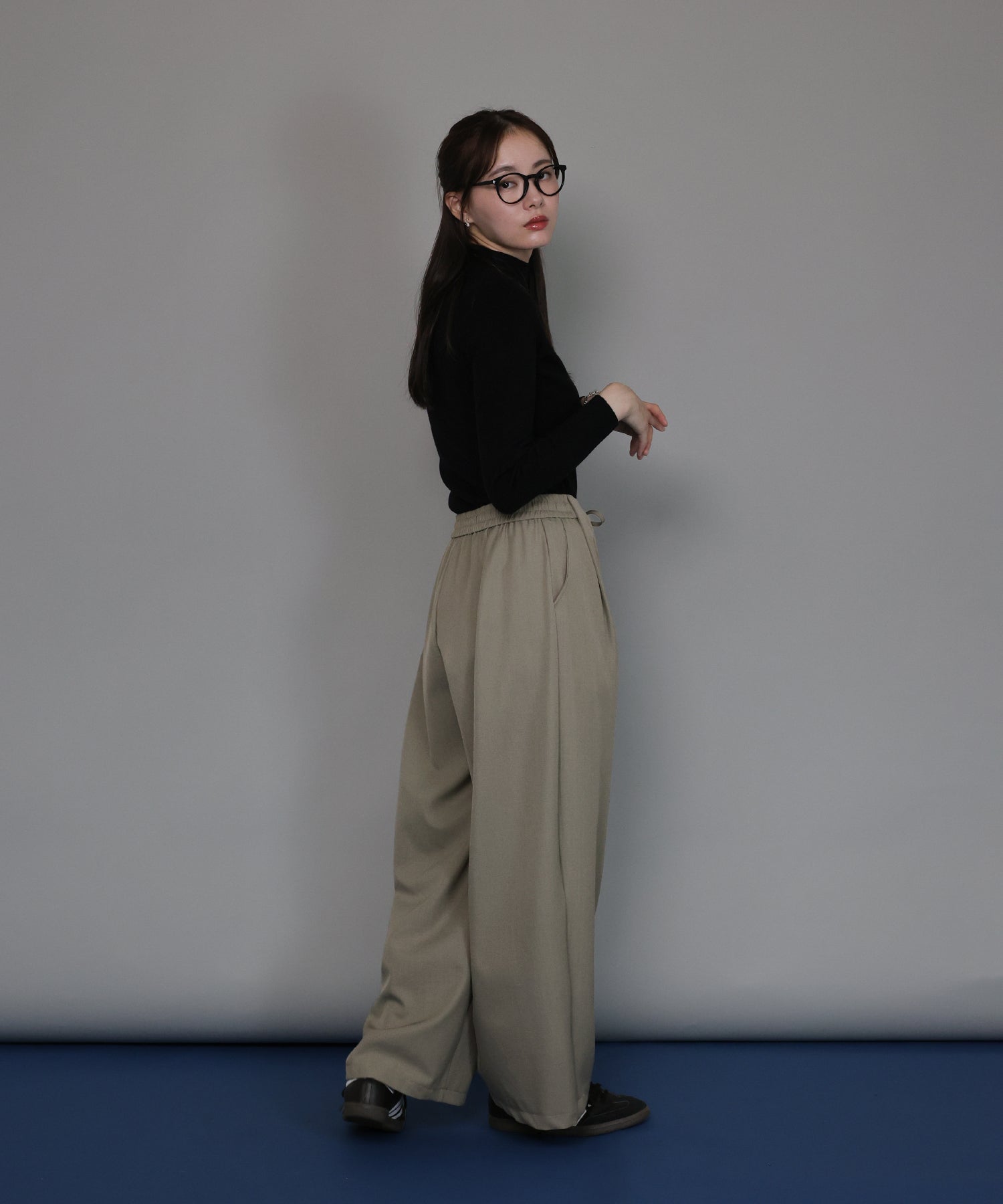 ジェーバイブルー J by blue タックワイドパンツ （ブラック） ブラック