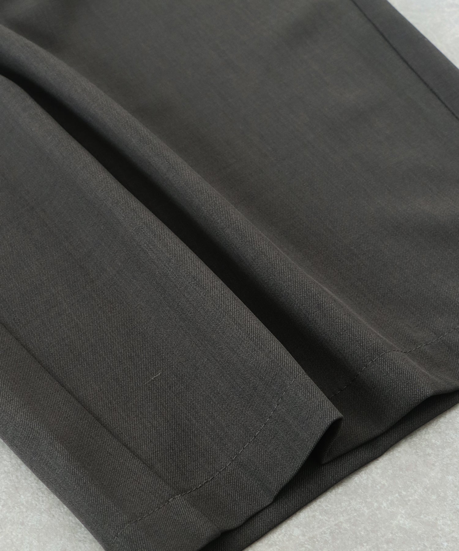 ジェーバイブルー J by blue タックワイドパンツ （ブラック） ブラック