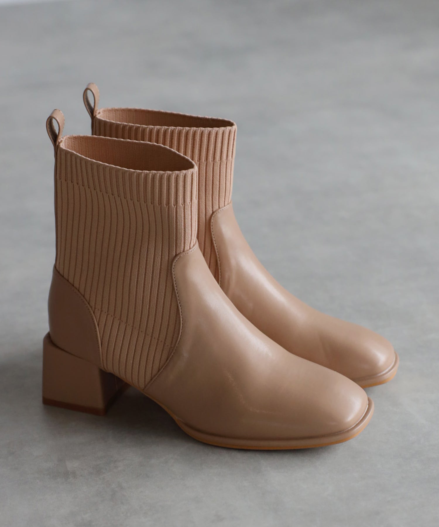 ボンジュールサガン BONJOUR SAGAN ソックスショートブーツ （beige） beige