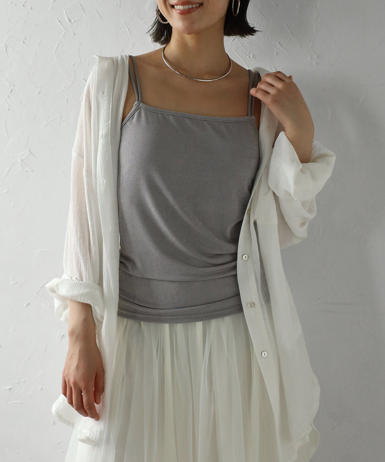 ボンジュールサガン BONJOUR SAGAN UVカット接触冷感バックデザインシャイニーストレッチキャミ （LIGHT-GRAY） LIGHT-GRAY