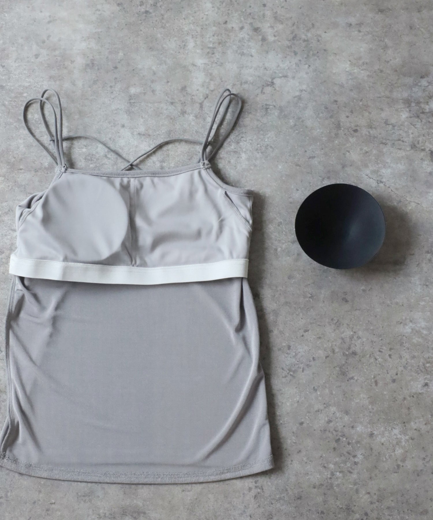 ボンジュールサガン BONJOUR SAGAN UVカット接触冷感バックデザインシャイニーストレッチキャミ （LIGHT-GRAY） LIGHT-GRAY