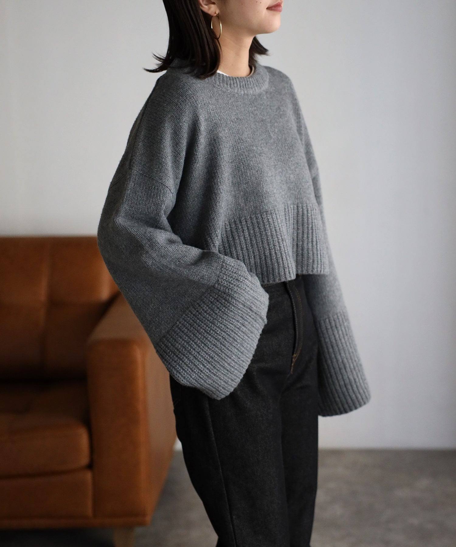 ボンジュールサガン BONJOUR SAGAN フレアスリーブ裾スリットニット （off-white） off-white