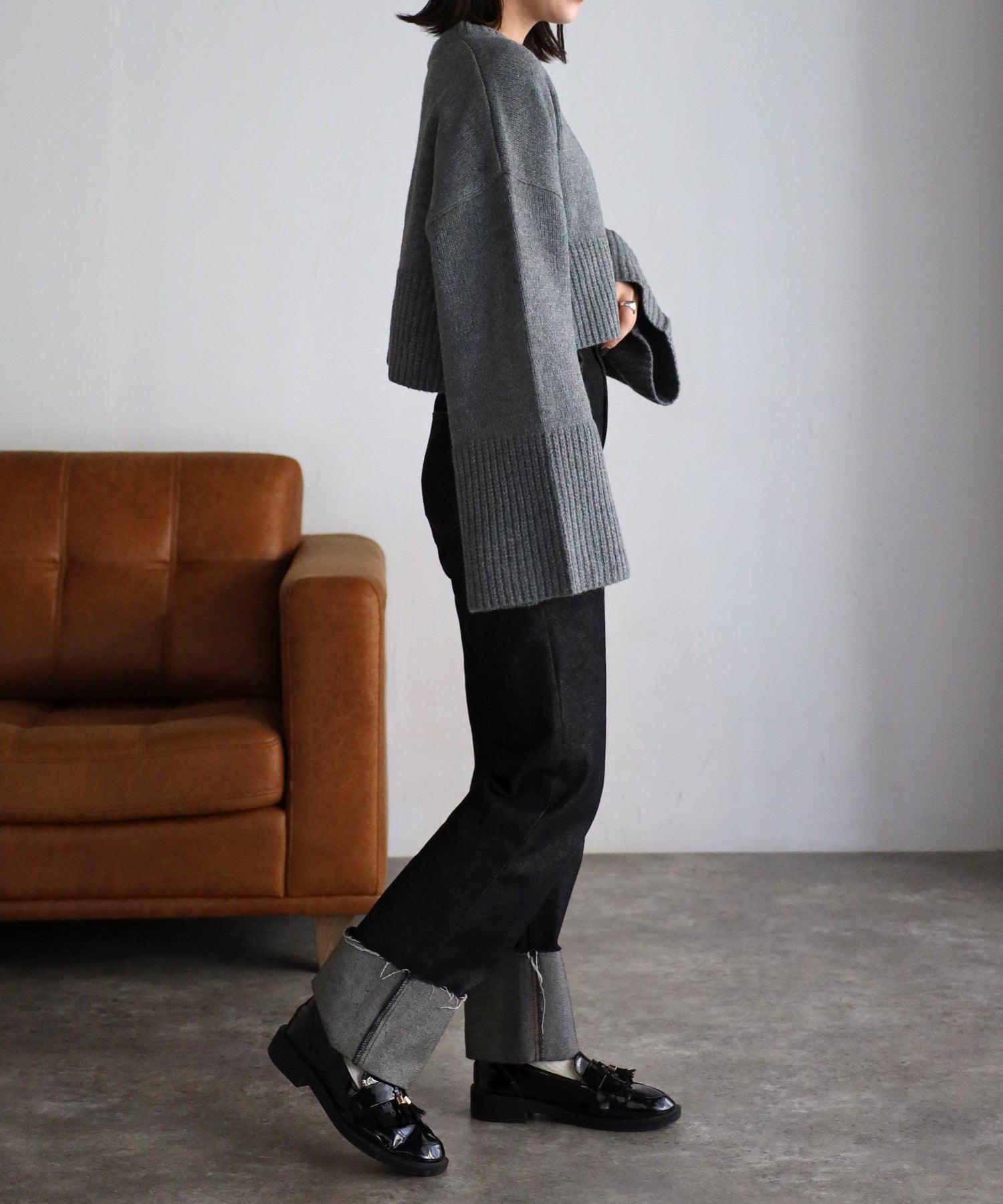 ボンジュールサガン BONJOUR SAGAN フレアスリーブ裾スリットニット （off-white） off-white