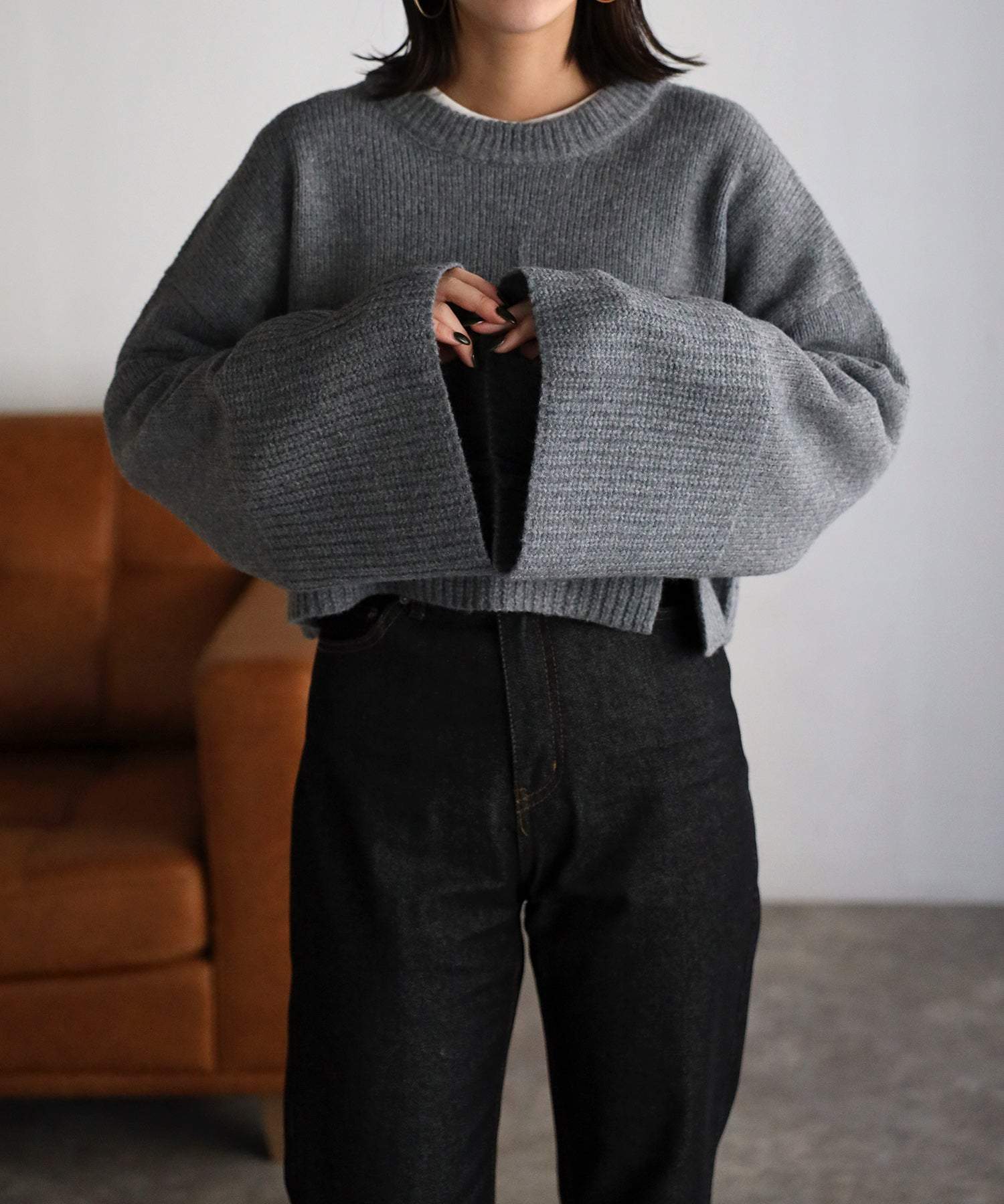 ボンジュールサガン BONJOUR SAGAN フレアスリーブ裾スリットニット （off-white） off-white