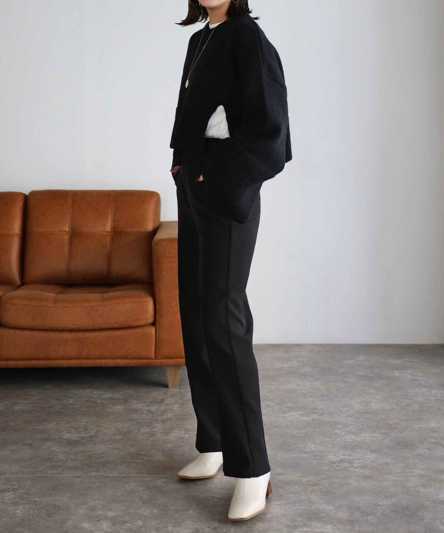 ボンジュールサガン BONJOUR SAGAN フレアスリーブ裾スリットニット （off-white） off-white