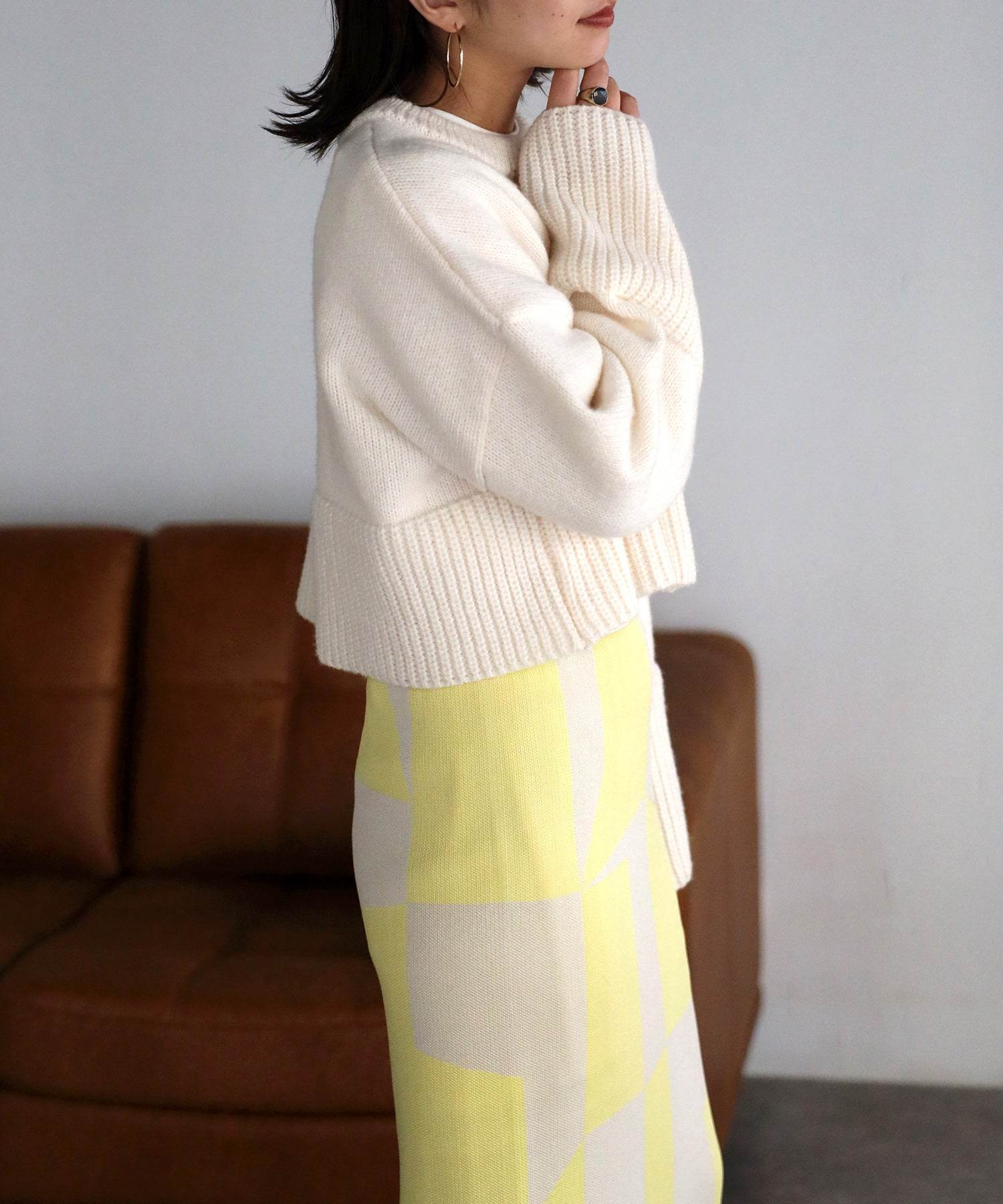 ボンジュールサガン BONJOUR SAGAN フレアスリーブ裾スリットニット （off-white） off-white